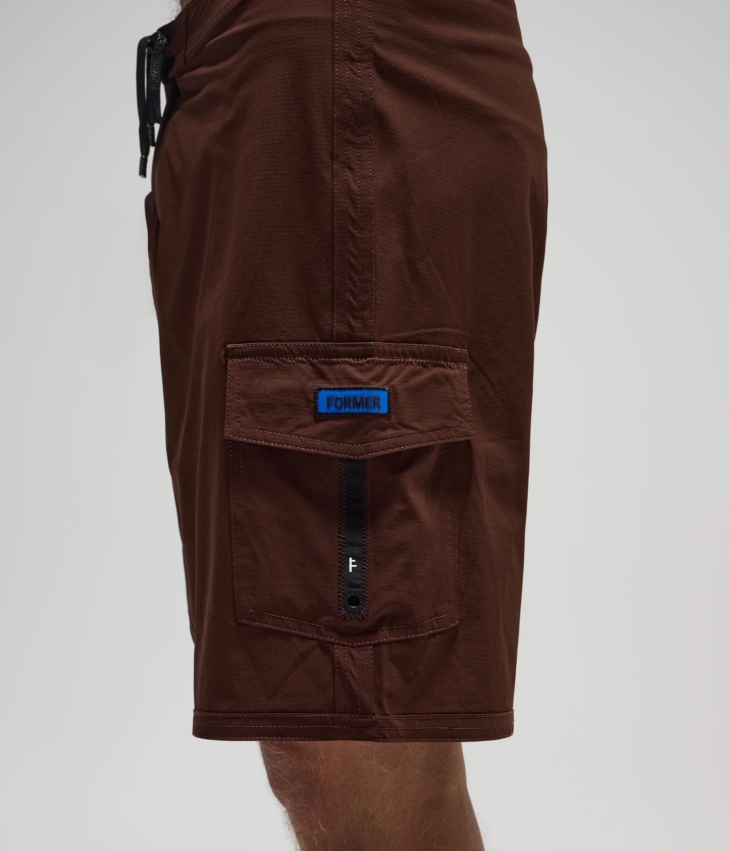 REYNOLDS 19" TRUNK // BROWN