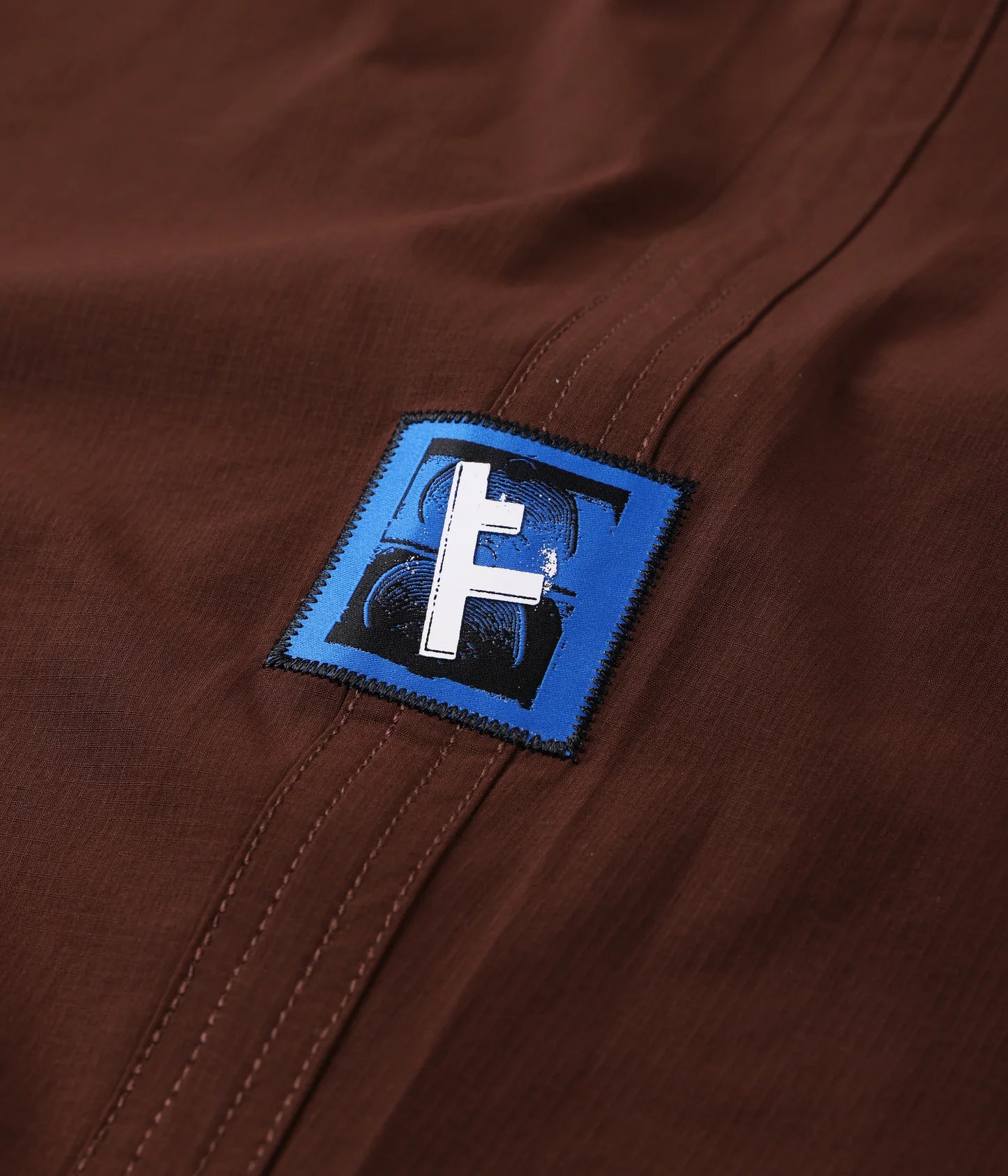 REYNOLDS 19" TRUNK // BROWN