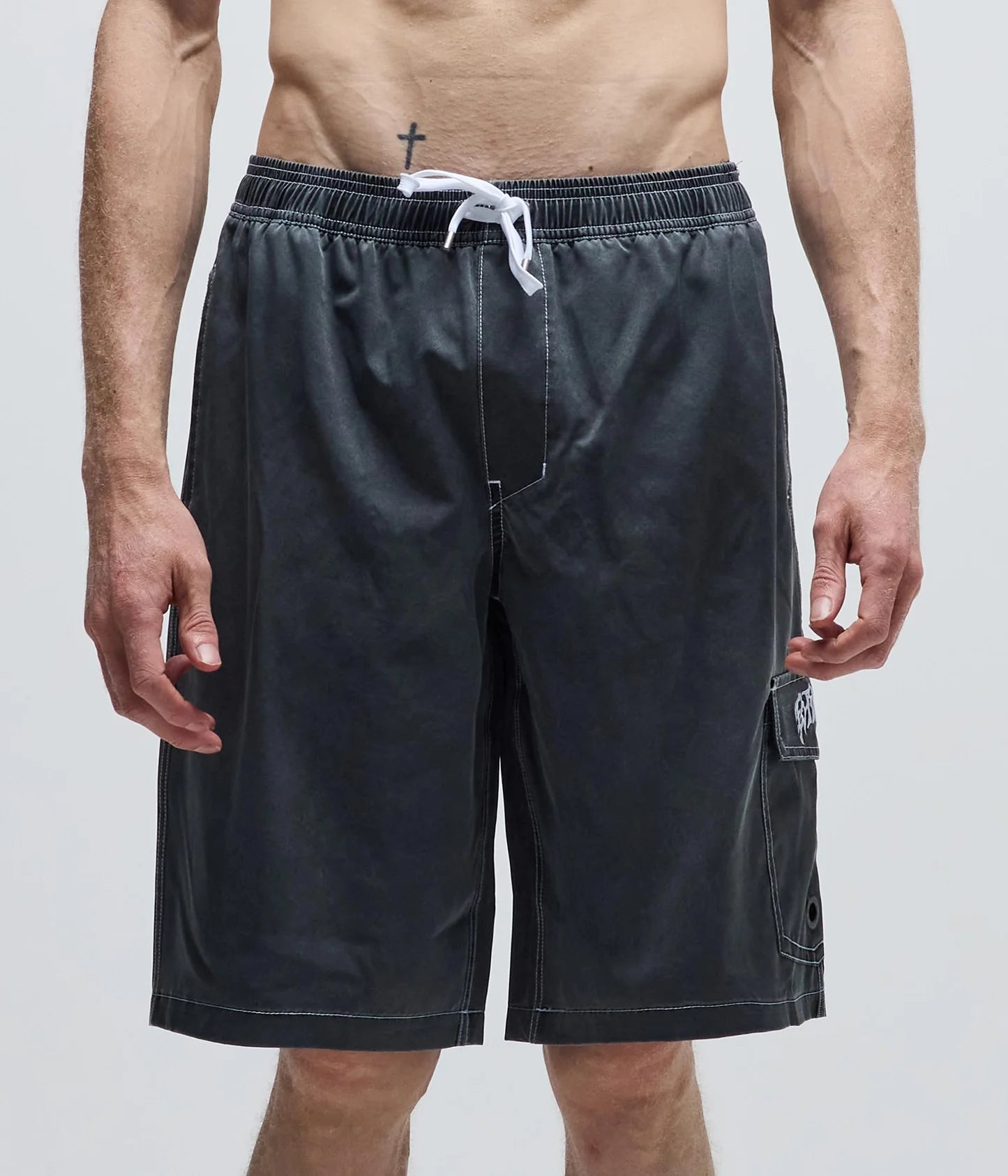 SWANS CARGO 21" SWIM TRUNK // BLACK