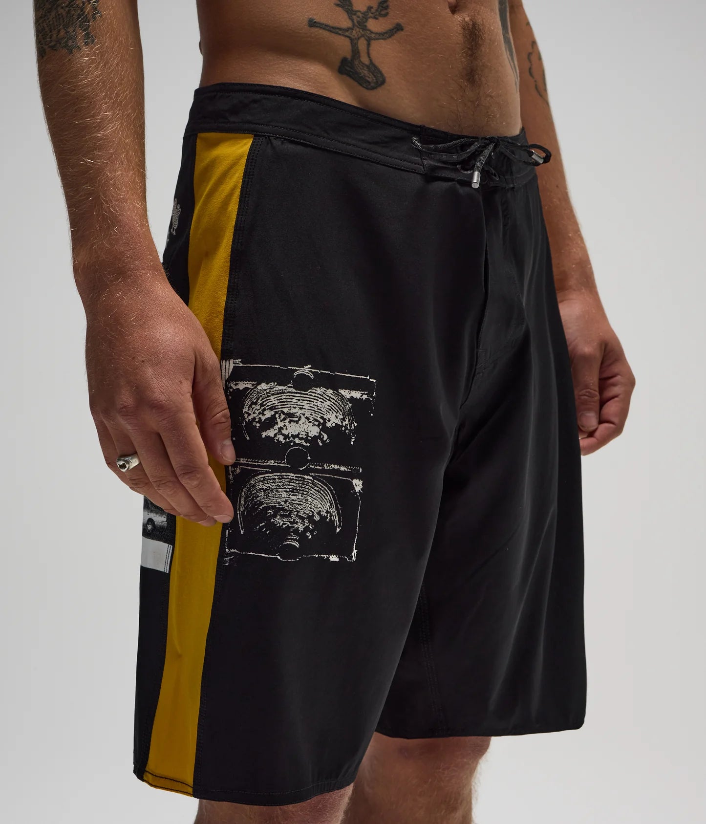 DxD 20" TRUNK // BLACK