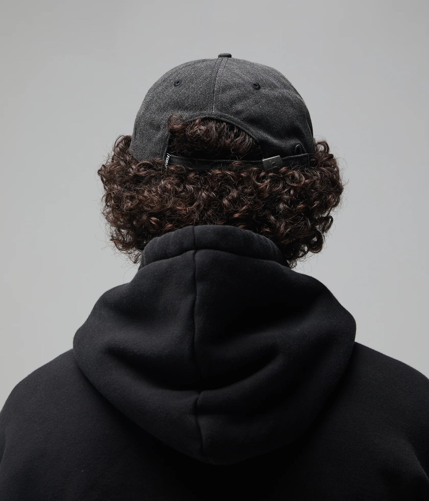 STUDDED CAP // BLACK