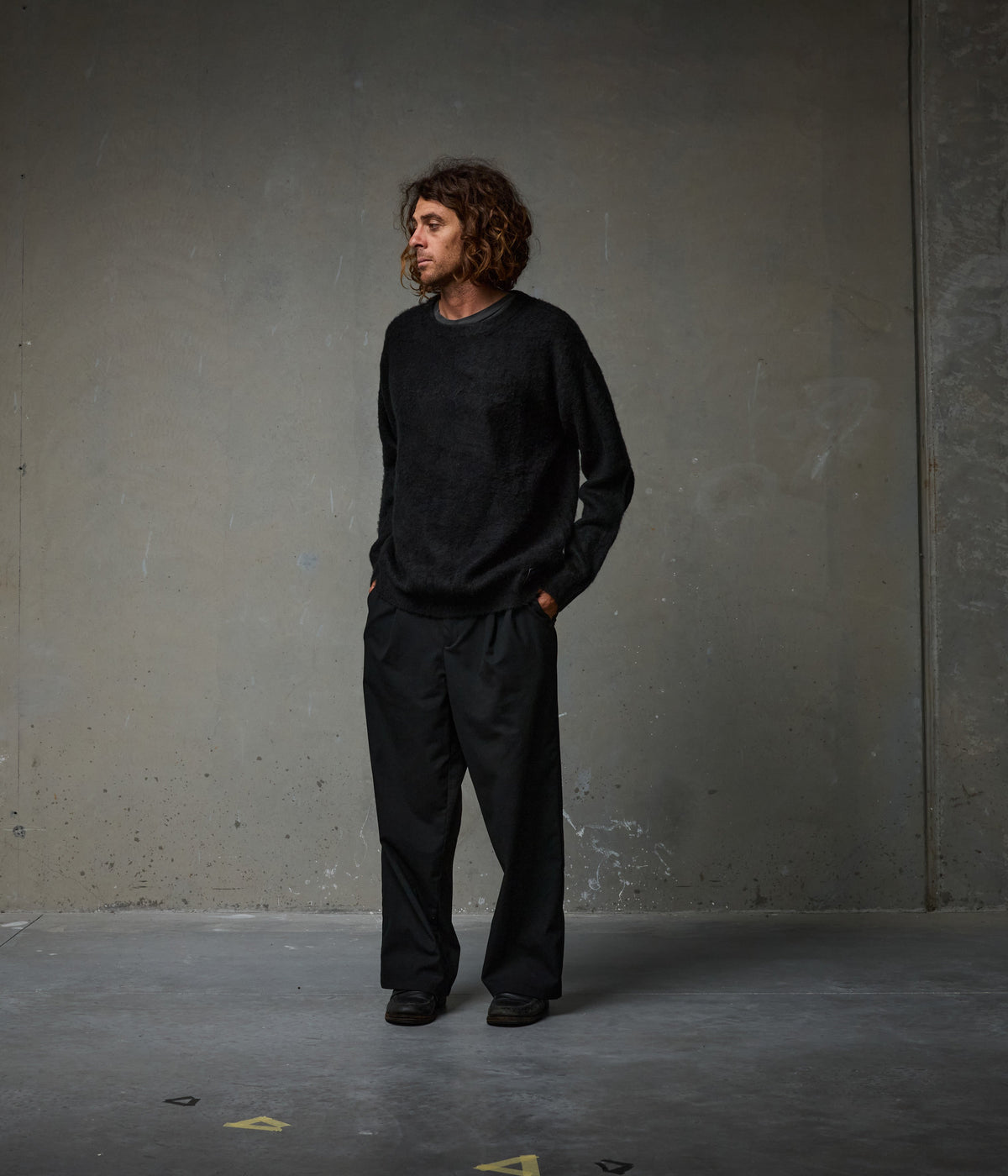 ILLUSION MOHAIR KNIT // BLACK