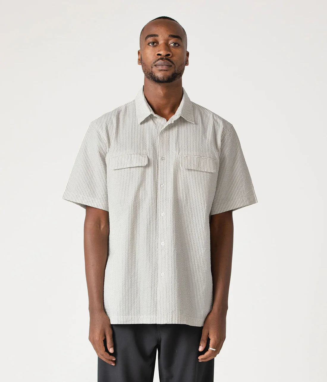 BROADCAST SEERSUCKER SS SHIRT // BONE BLACK