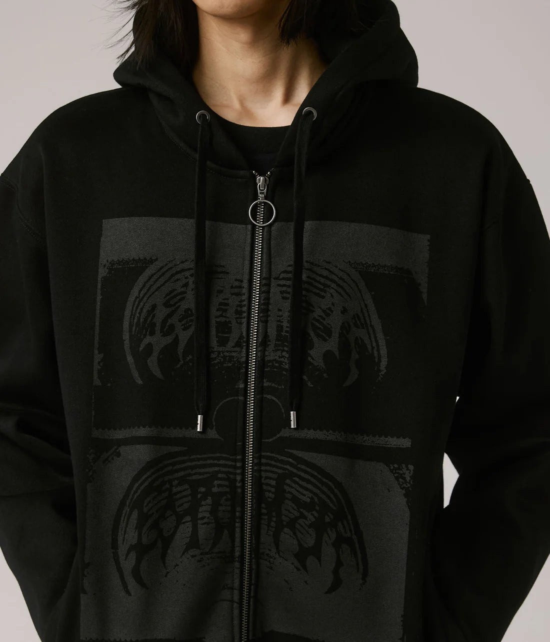 COMPLICRUX ZT HOOD // WORN BLACK