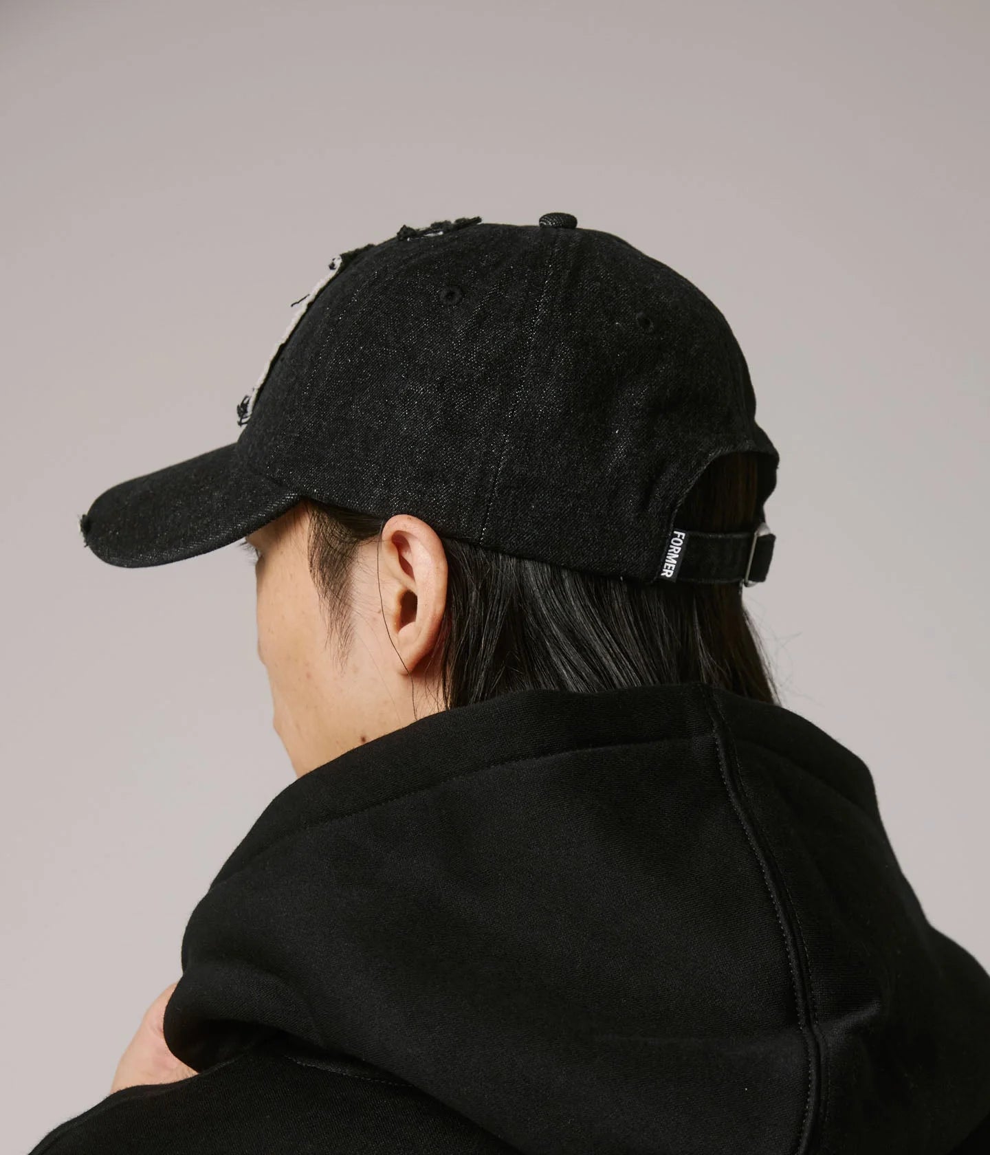 COMPLICRUX DENIM CAP // WASHED BLACK it