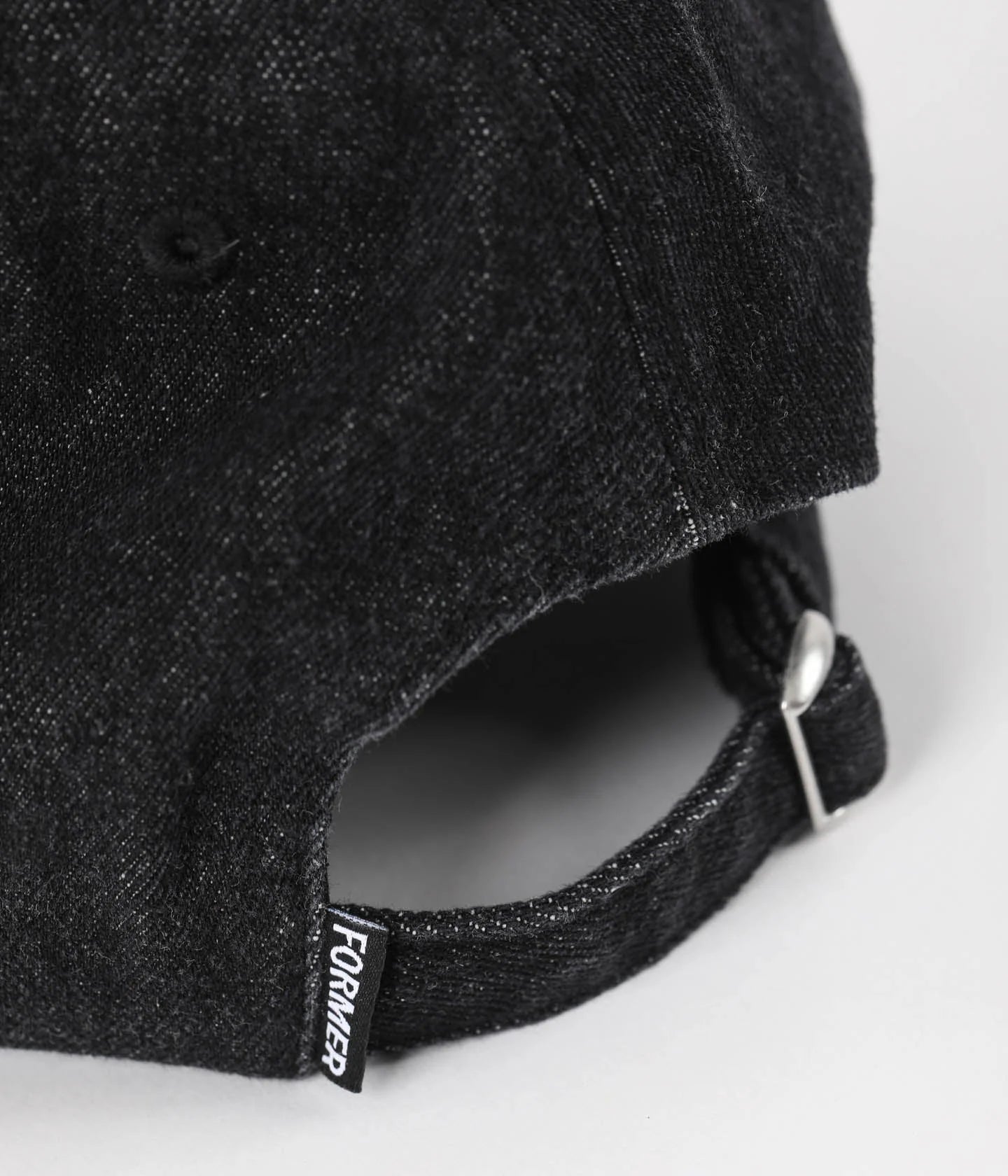 COMPLICRUX DENIM CAP // WASHED BLACK it