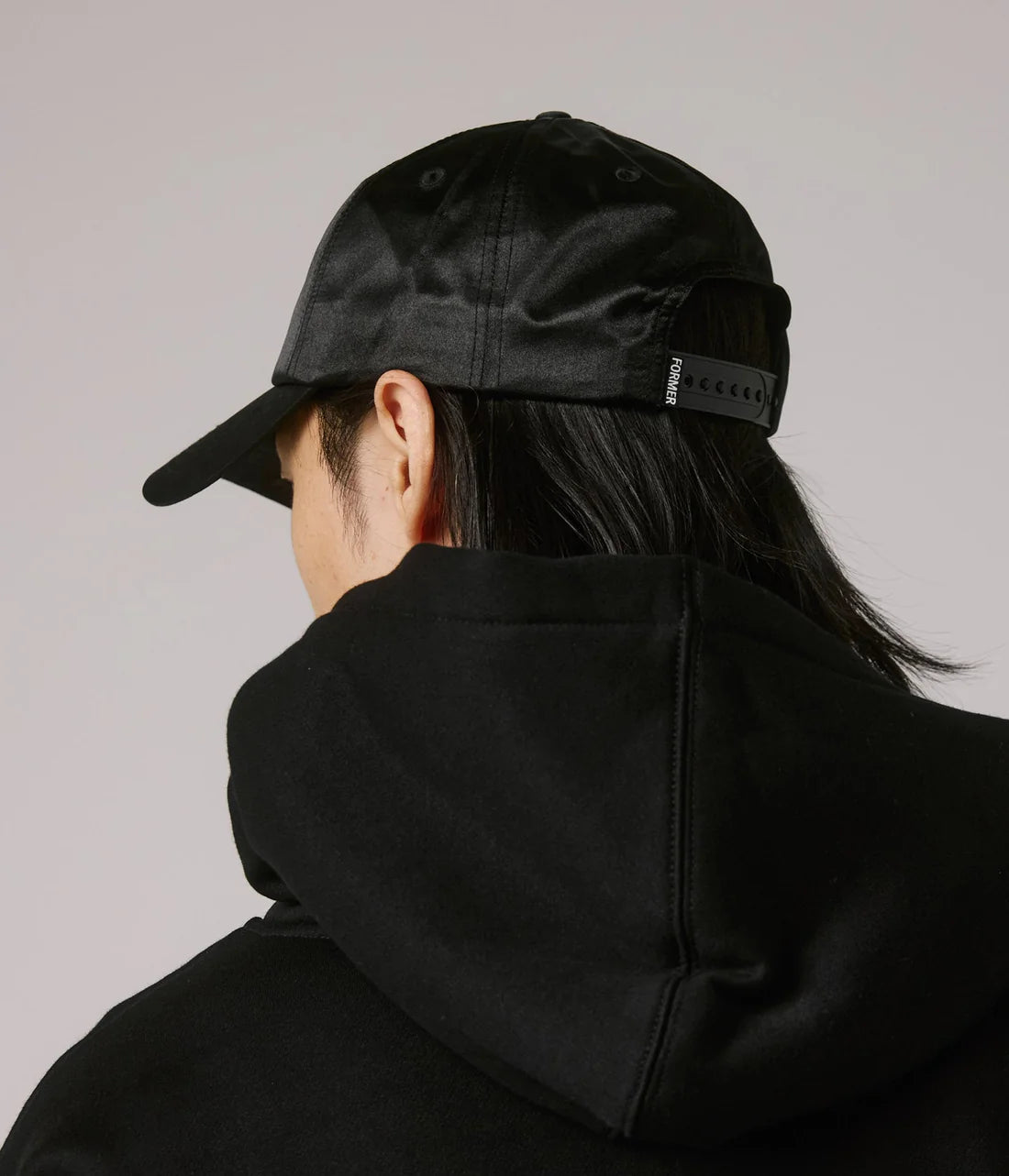 PUNCTURE SATIN CAP // BLACK
