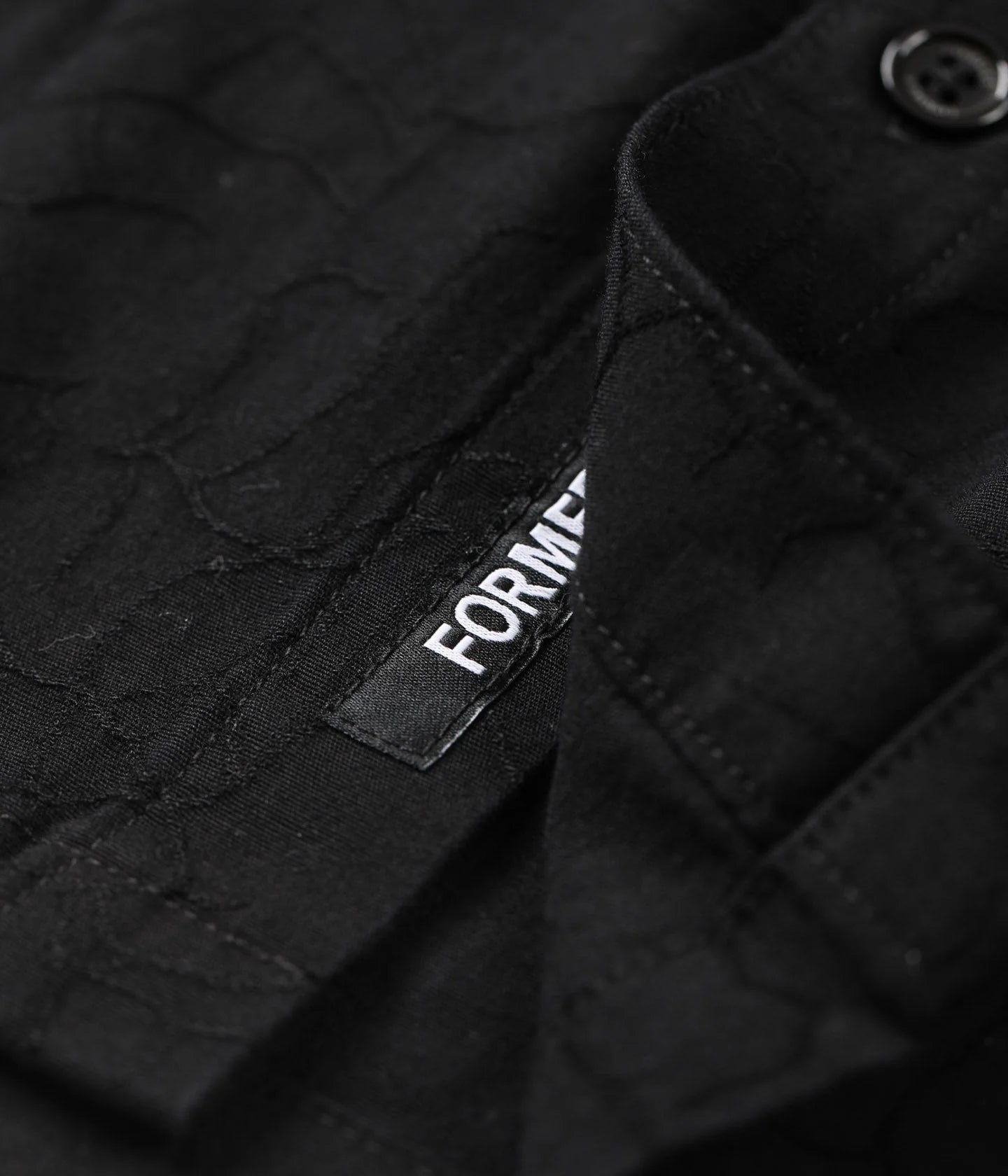 VIVIAN VINE SS SHIRT // BLACK