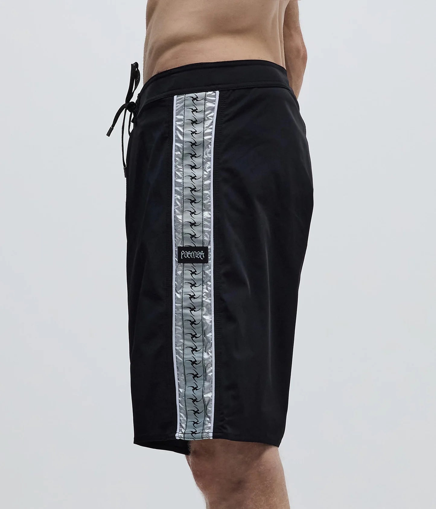 TEAM 20" DION TRUNK // BLACK
