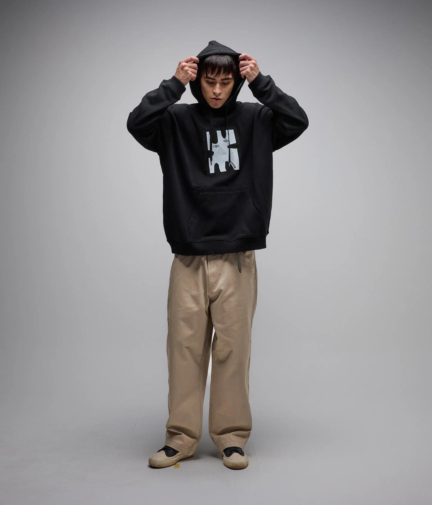 ENIGMA PATCH HOOD // BLACK