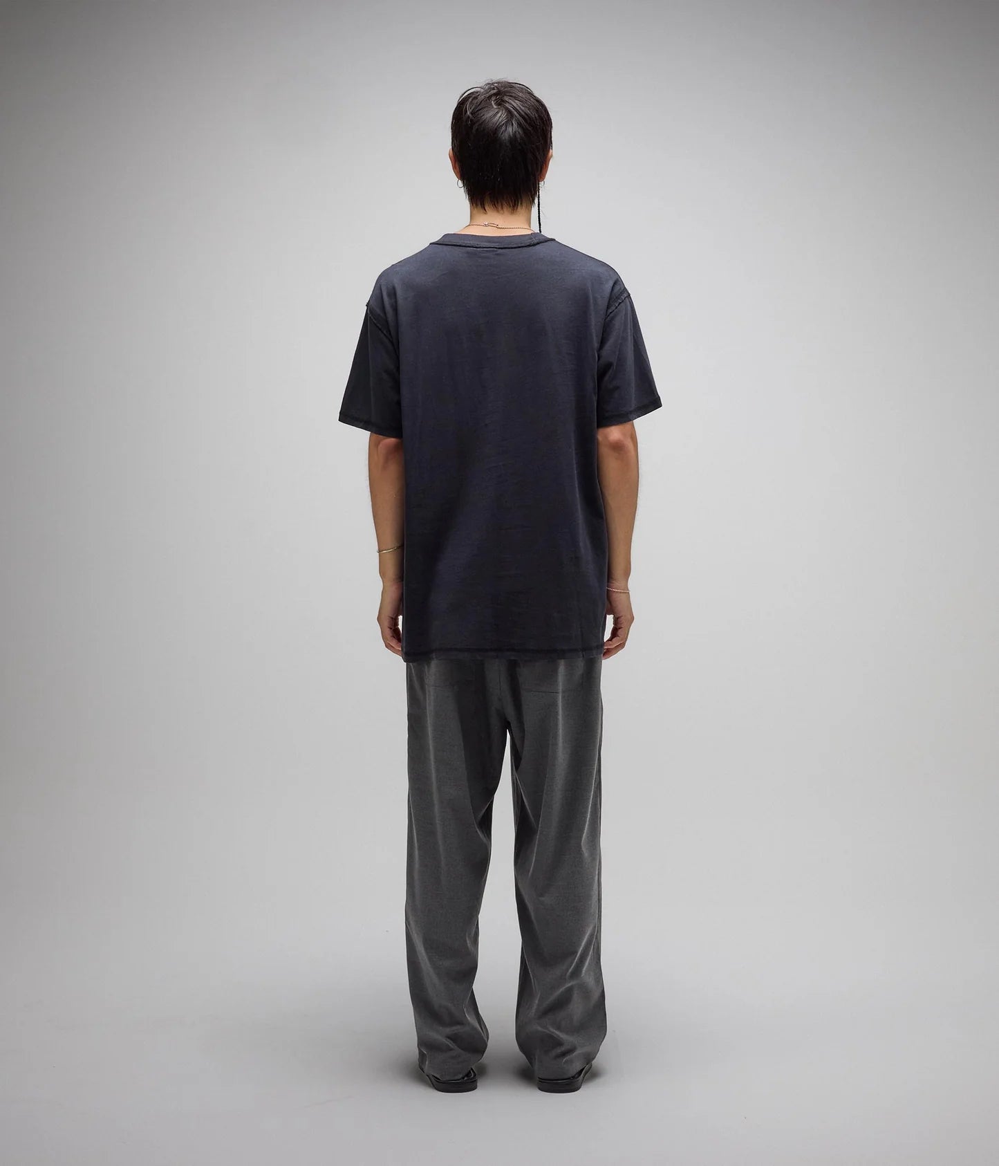 VET T-SHIRT // WASHED BLACK