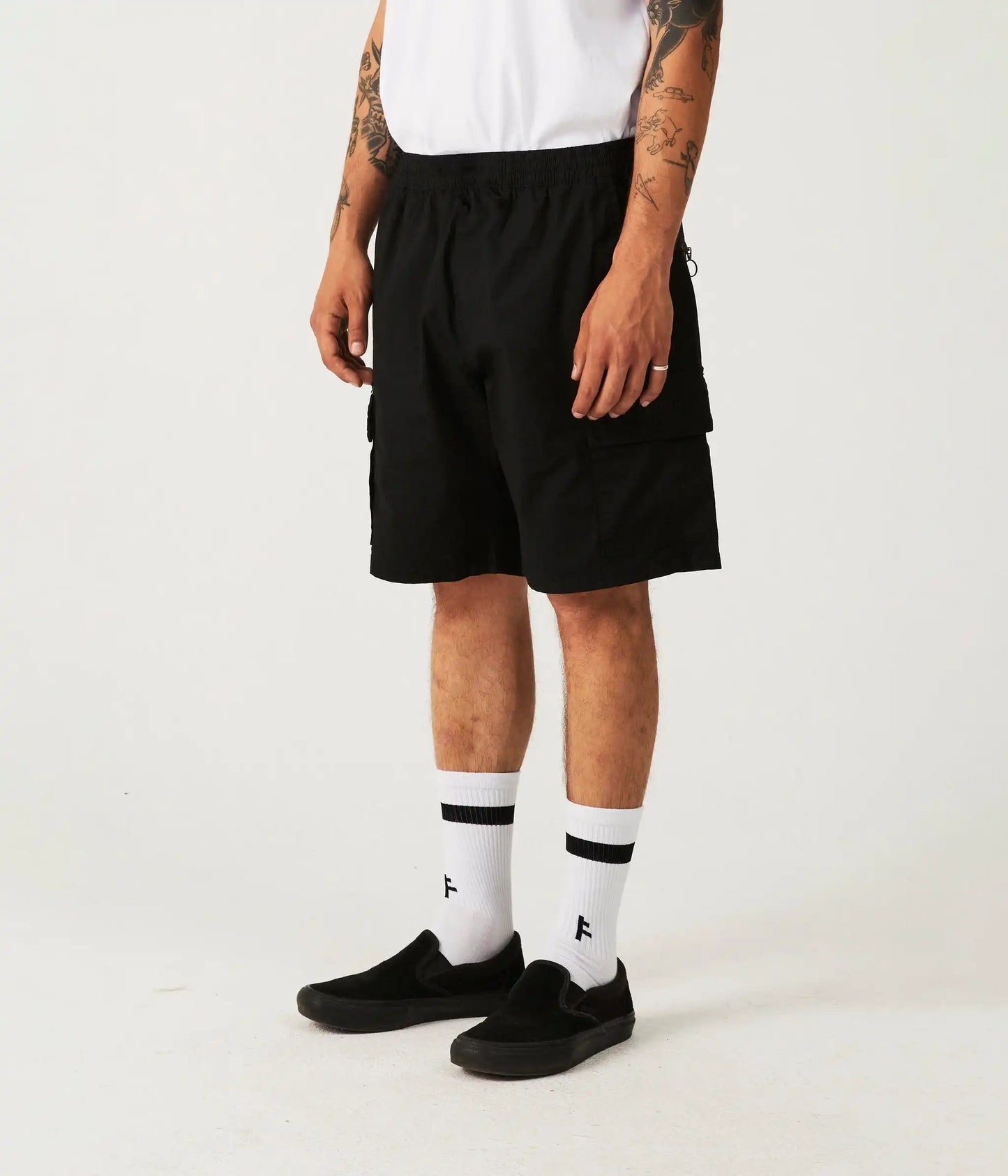 PRAYER CARGO WALKSHORT // BLACK