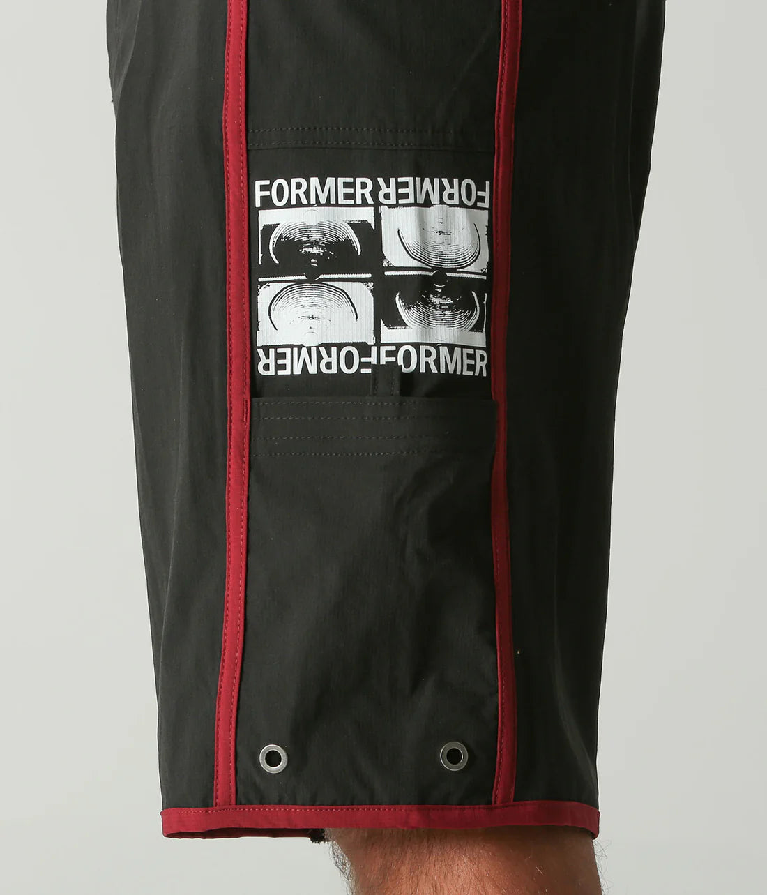 MANNERS 20' TRUNK // BLACK BLOOD