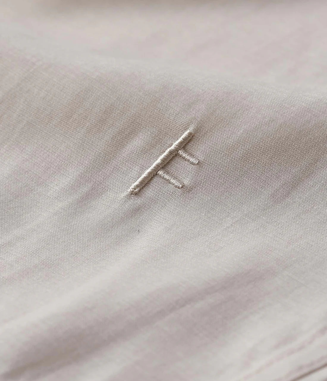 VIVIAN VALE LS SHIRT // BONE BLACK