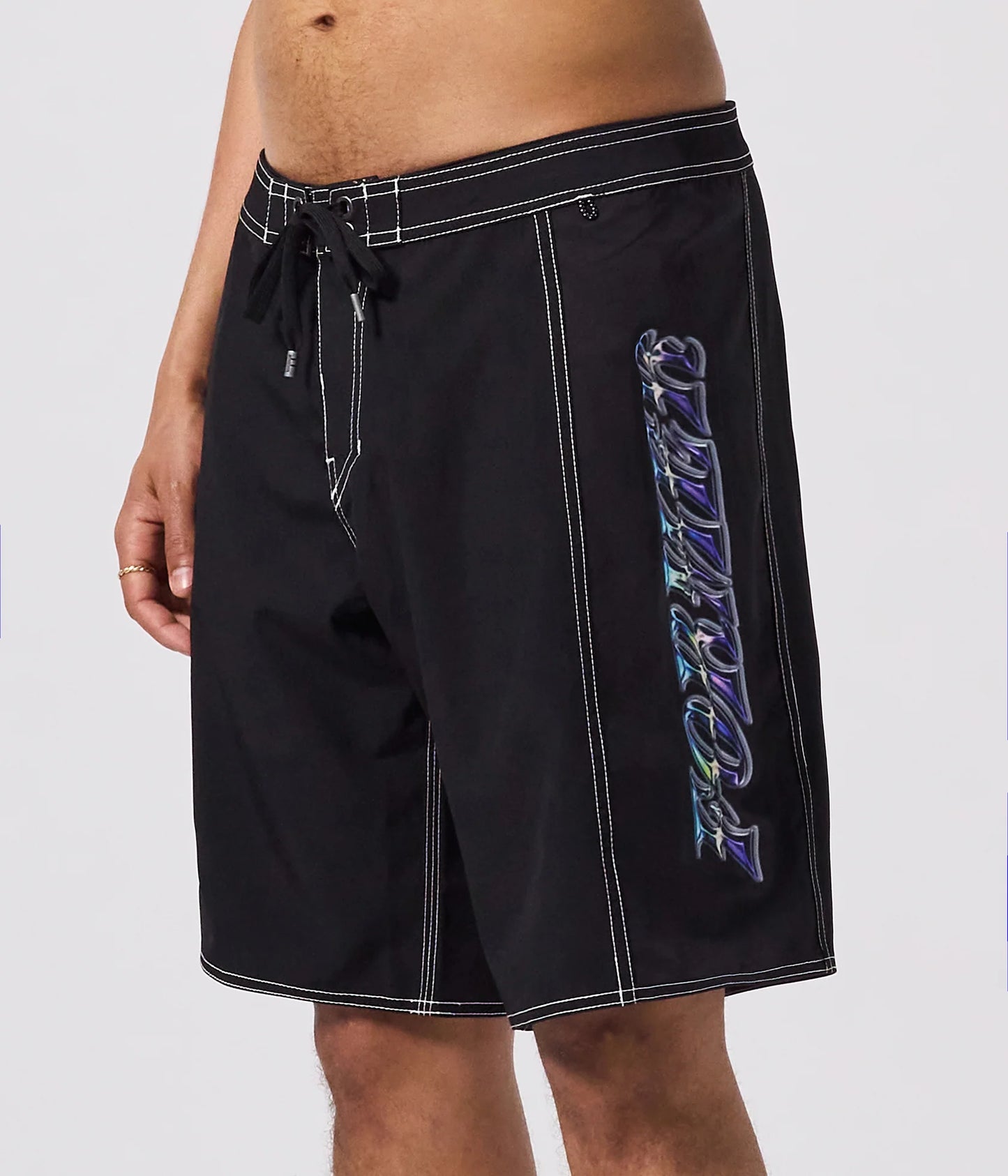 SYSTEM FOIL 19' TRUNK // BLACK