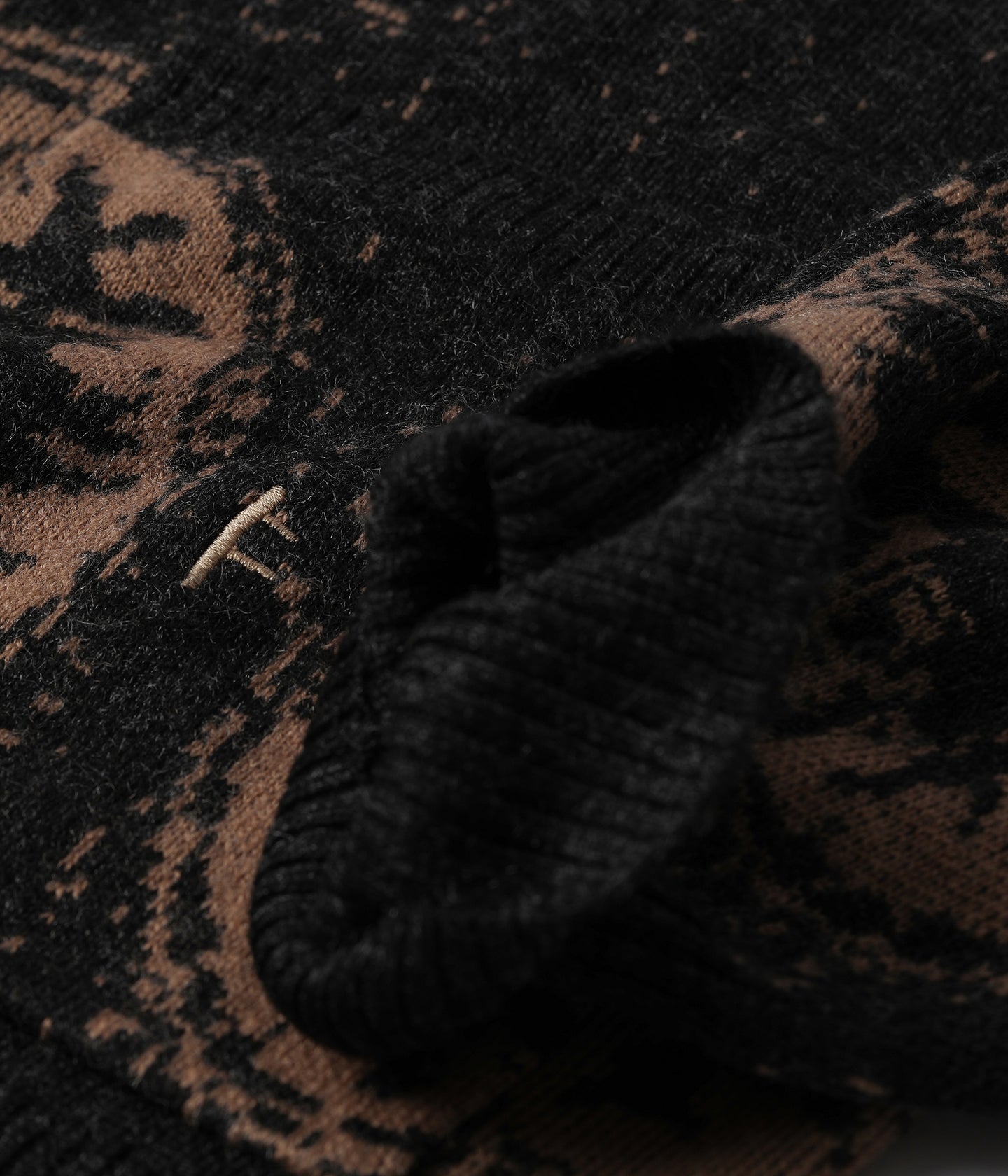 CA BRAINSCAN CARDIGAN // BLACK MUSHROOM