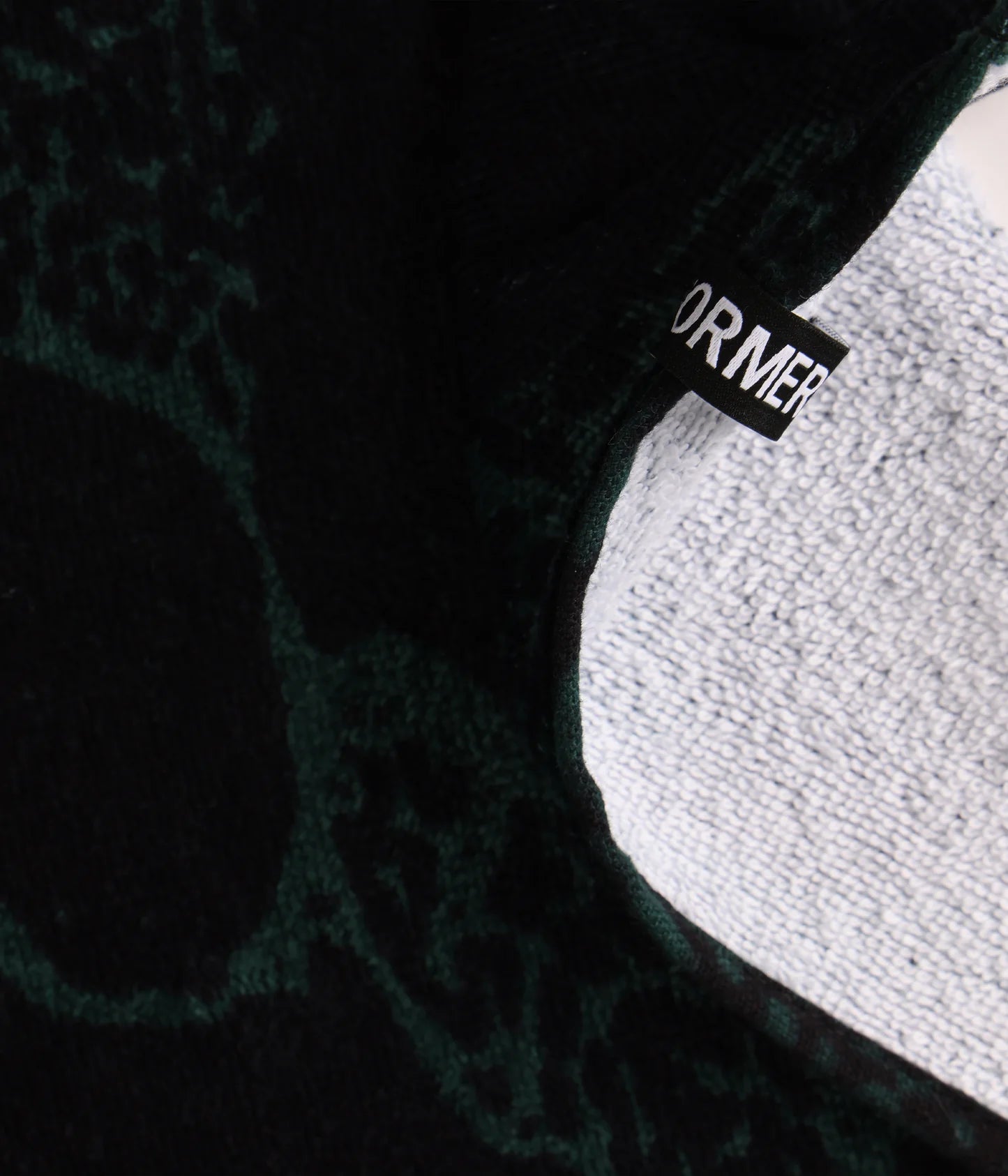 GLOBAL MIND TOWEL // BLACK
