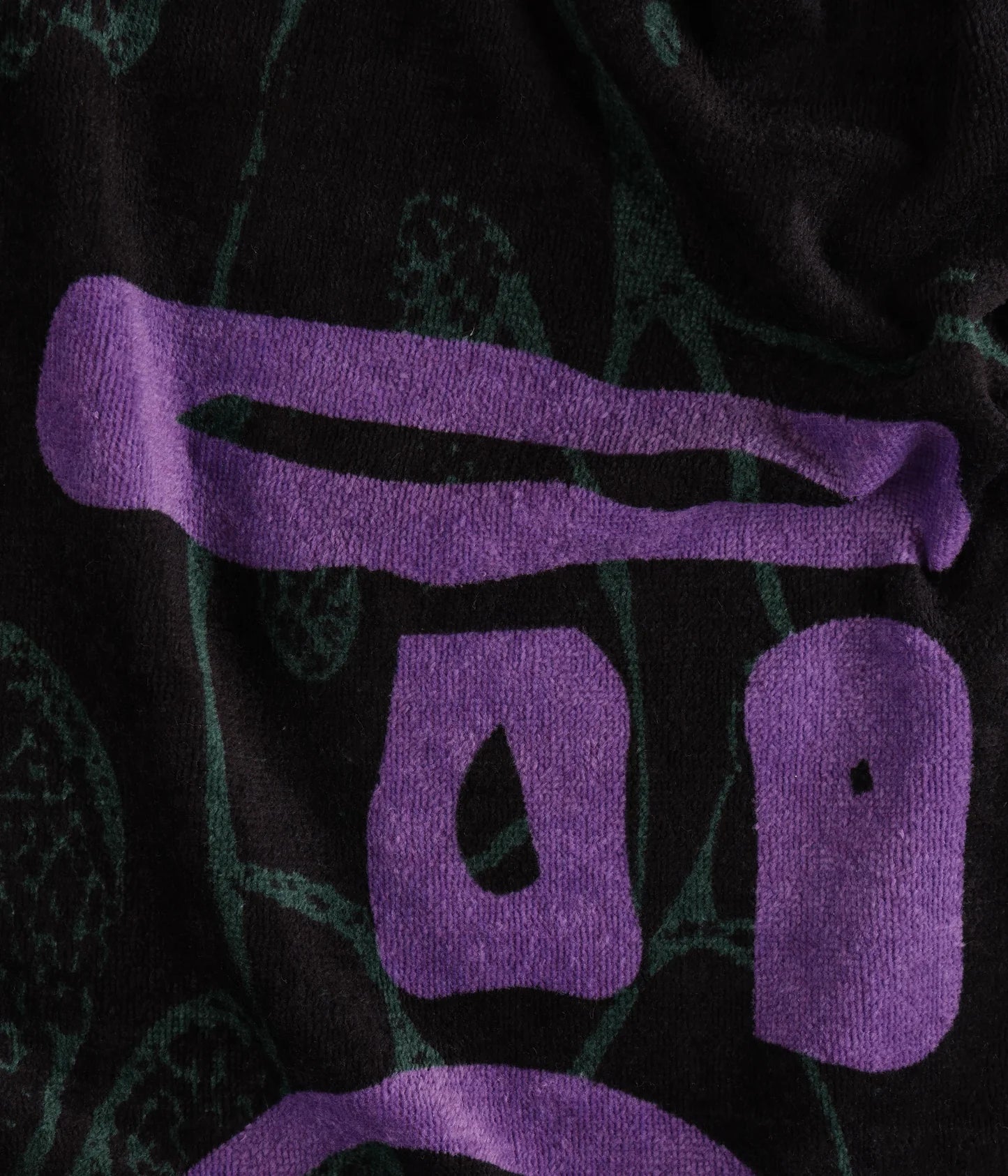 GLOBAL MIND TOWEL // BLACK