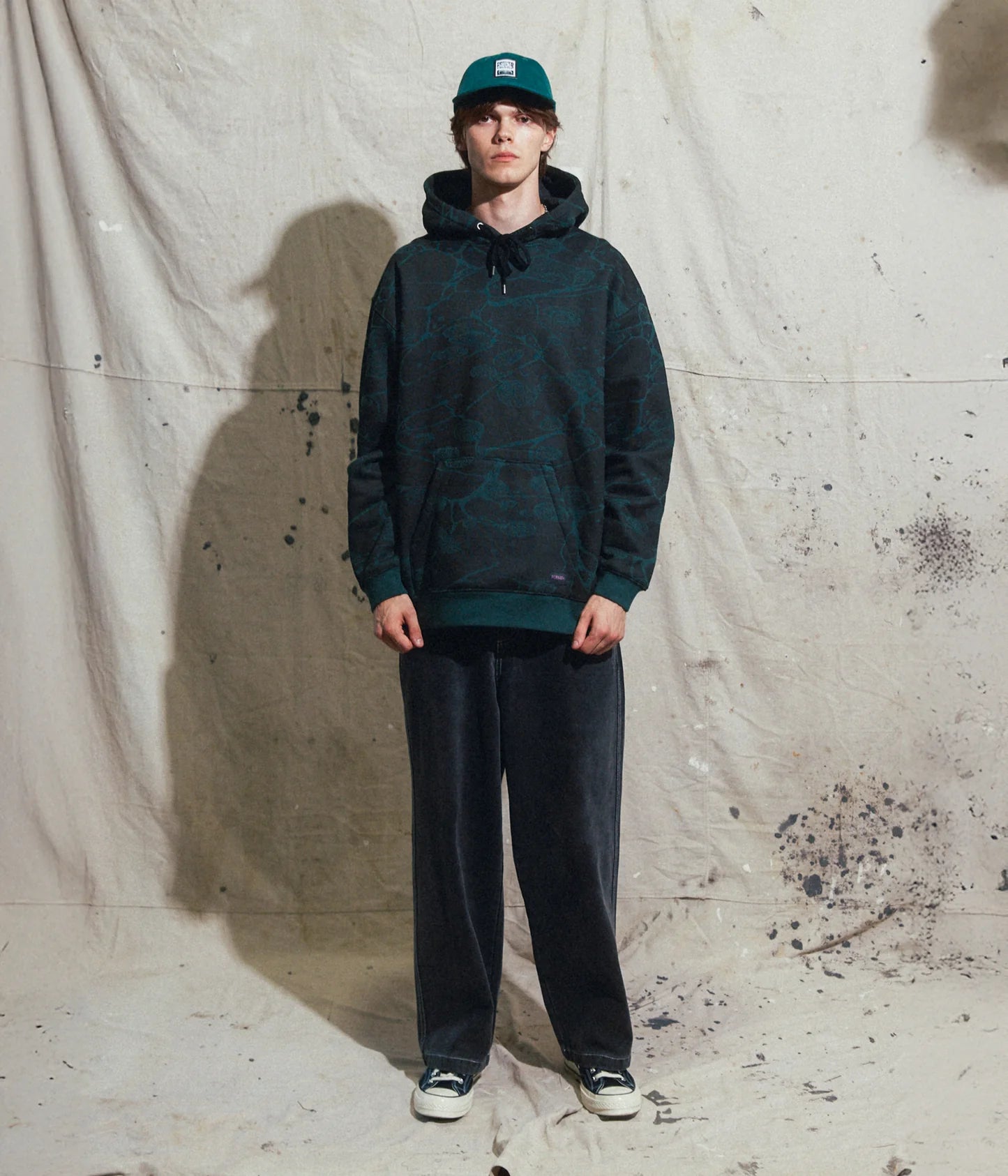 GLOBAL MIND YARDAGE HOOD // BLACK