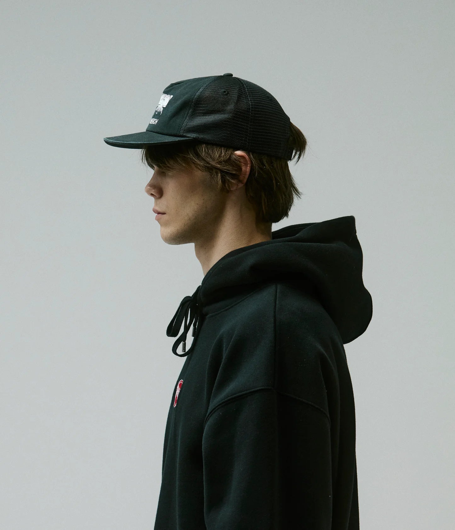 SYNTHESIS TRUCKER CAP // BLACK