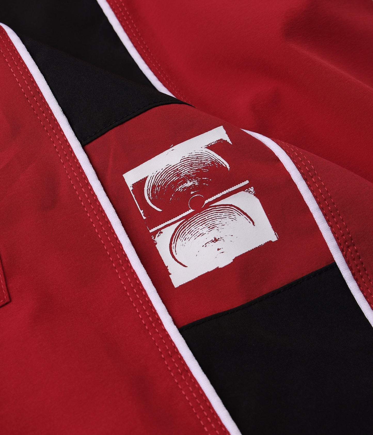 SYSTEM ECLIPSE 20" TRUNK // RED