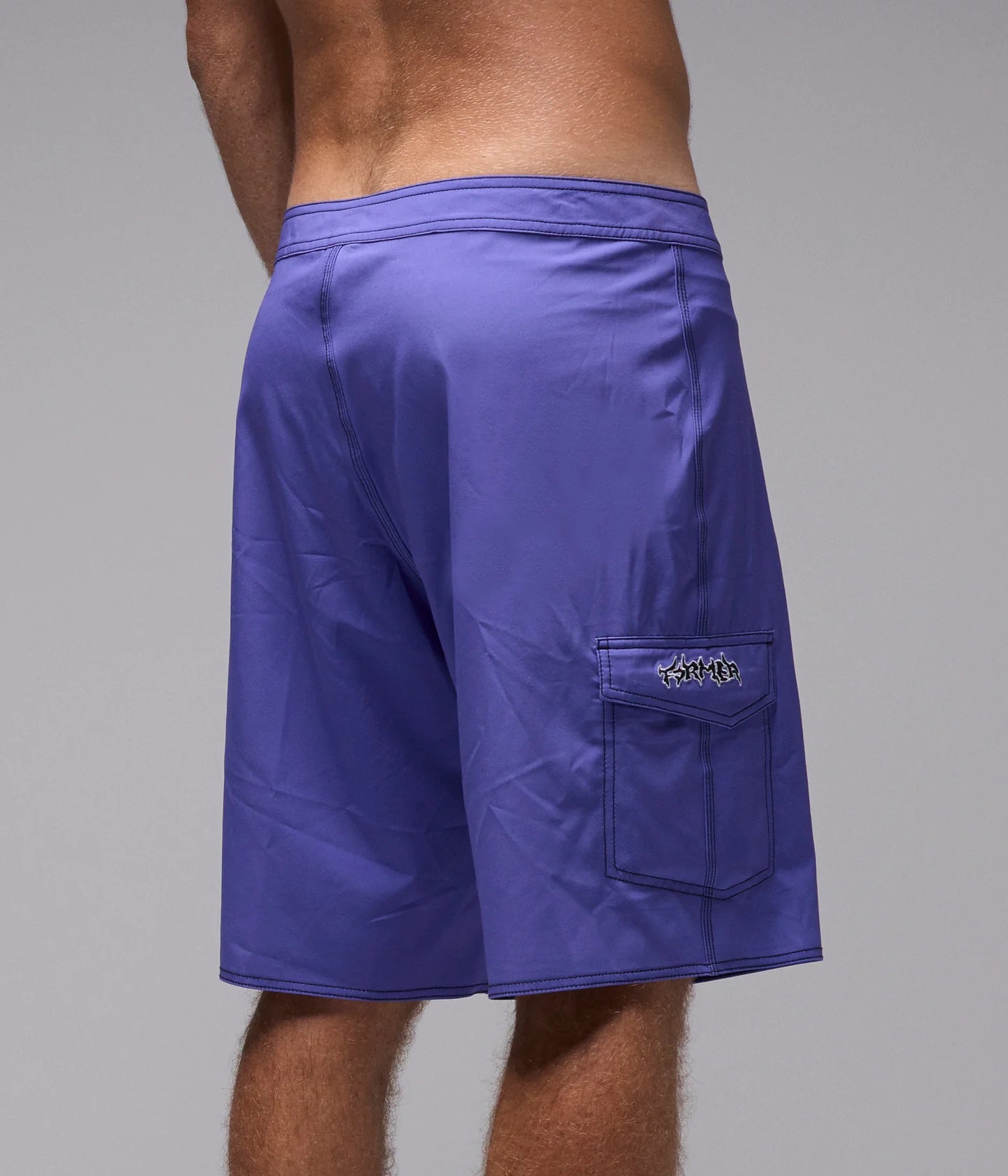 CRUX CARGO 20" TRUNK // VIOLET