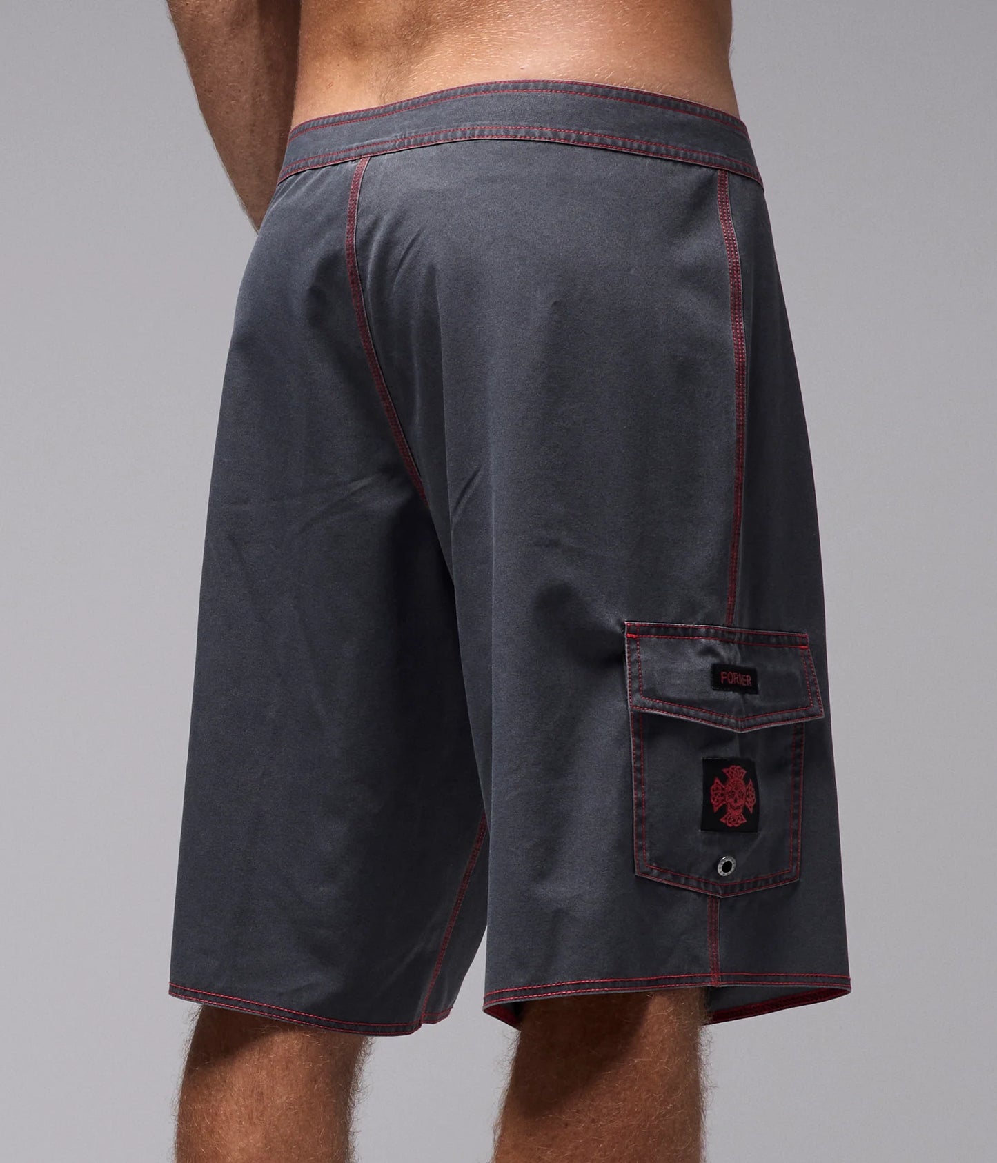 HOYO CROSS CRUX 21" TRUNK // BLACK