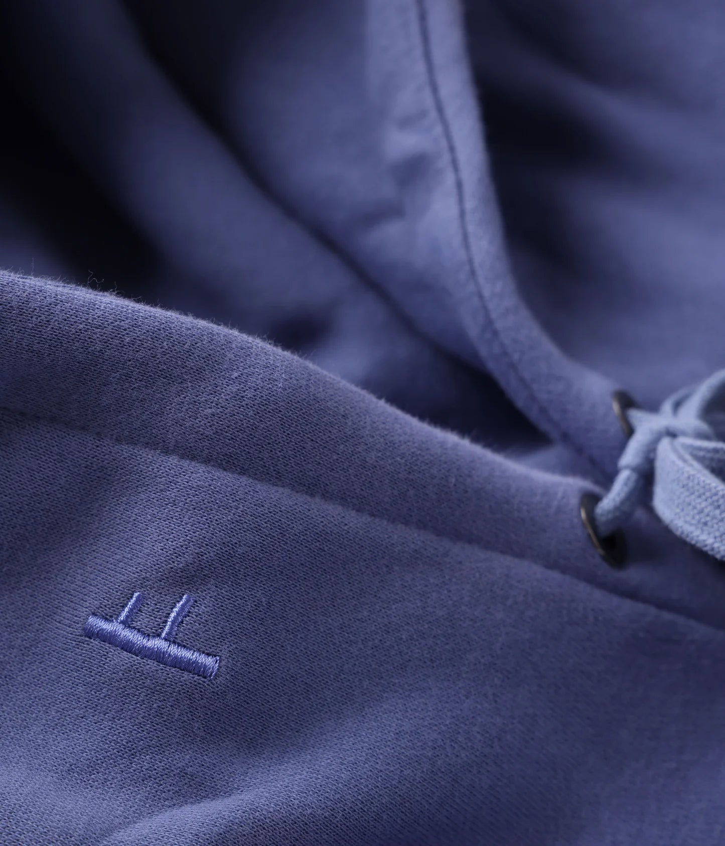LEGACY EMB HOOD // VIOLET