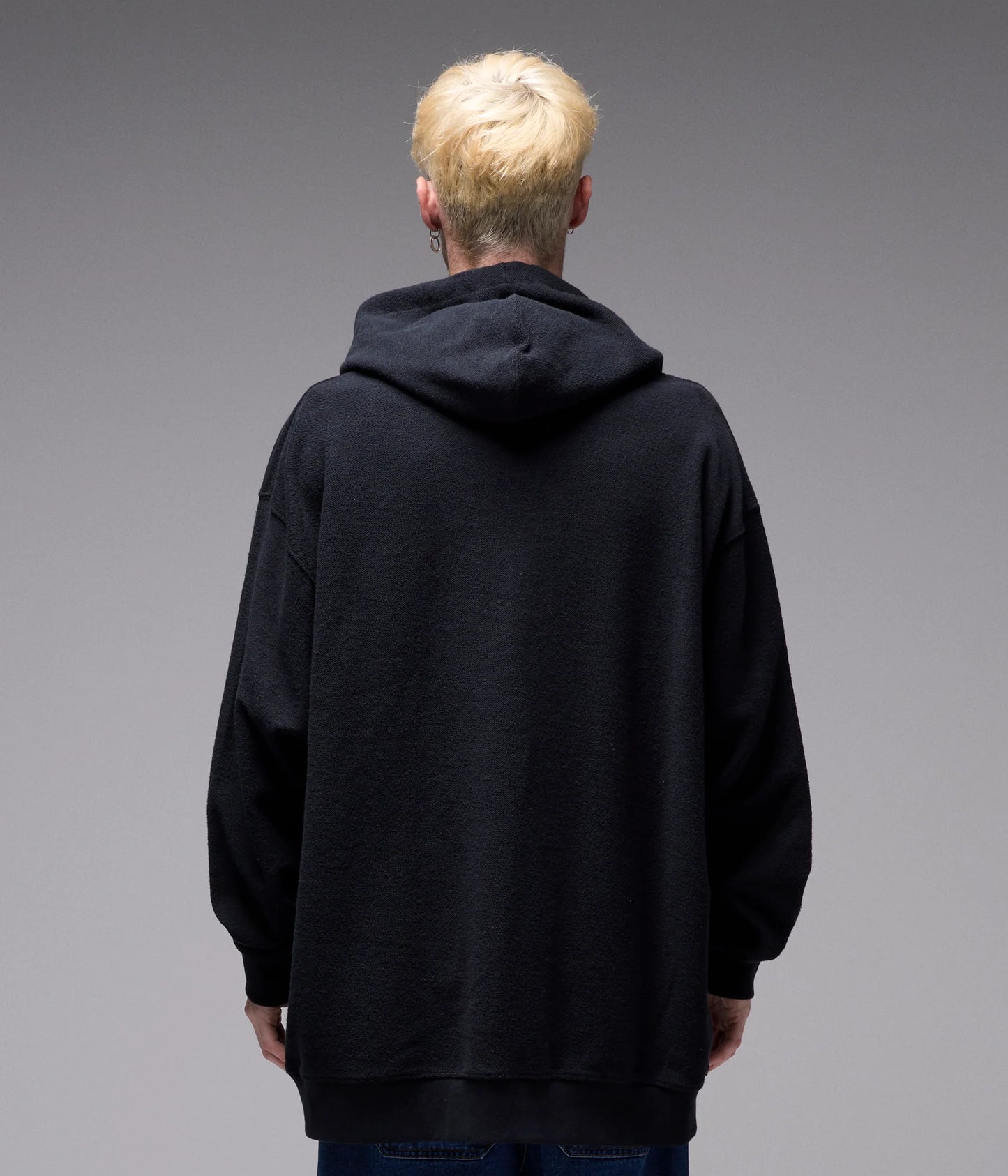 REALIZATION HOOD // BLACK