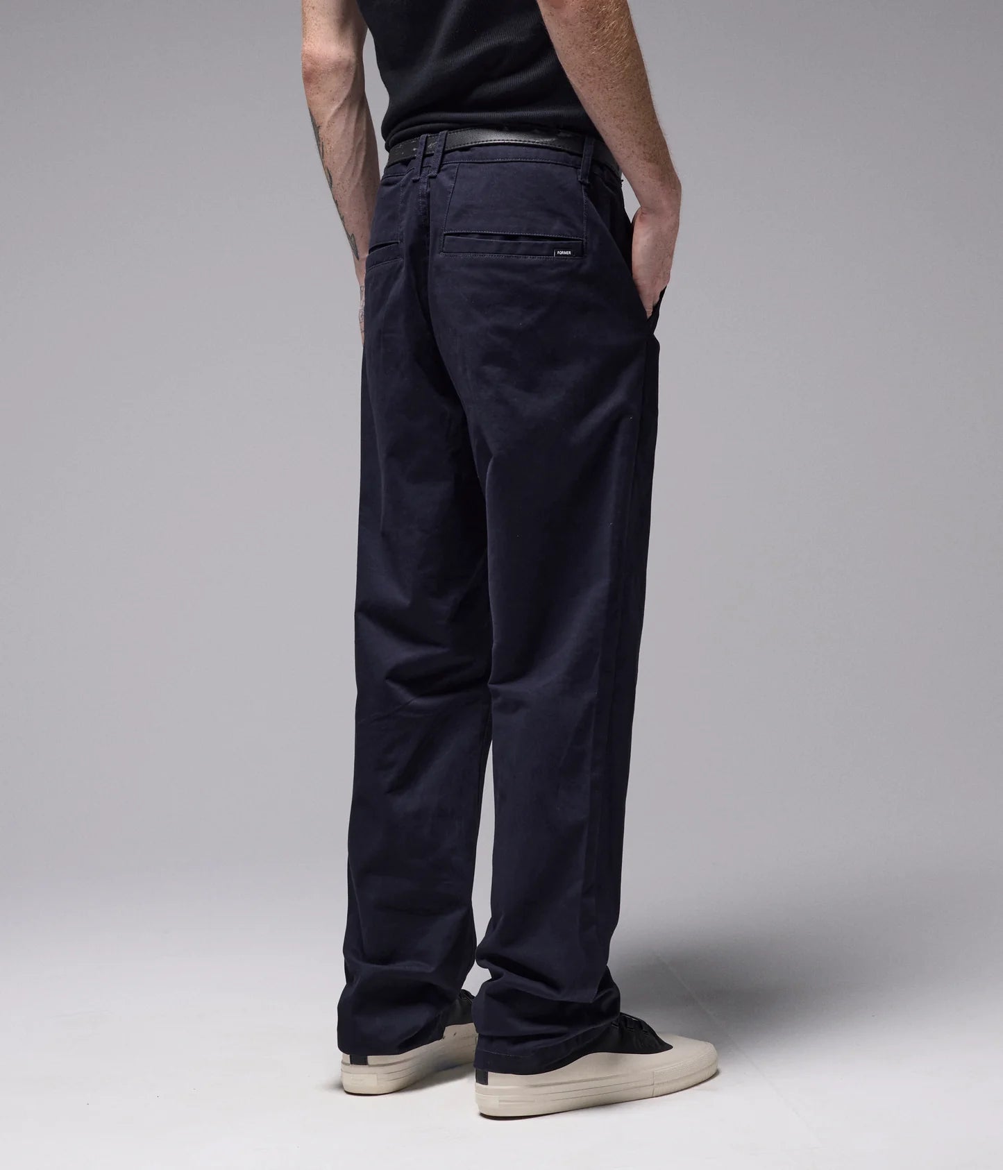 LEGACY CHINO PANT // NAVY