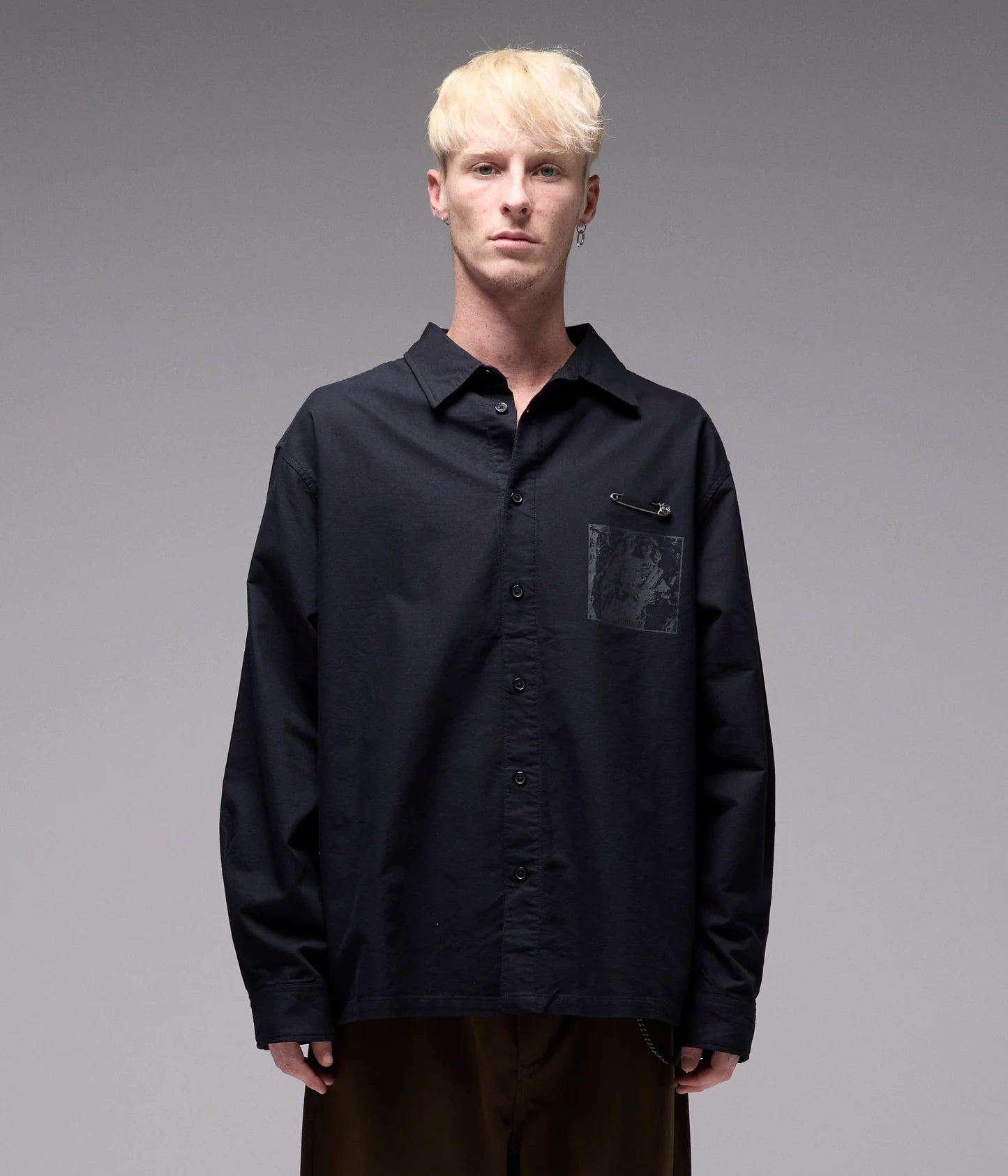 VIVIAN TURMOIL LS SHIRT // BLACK