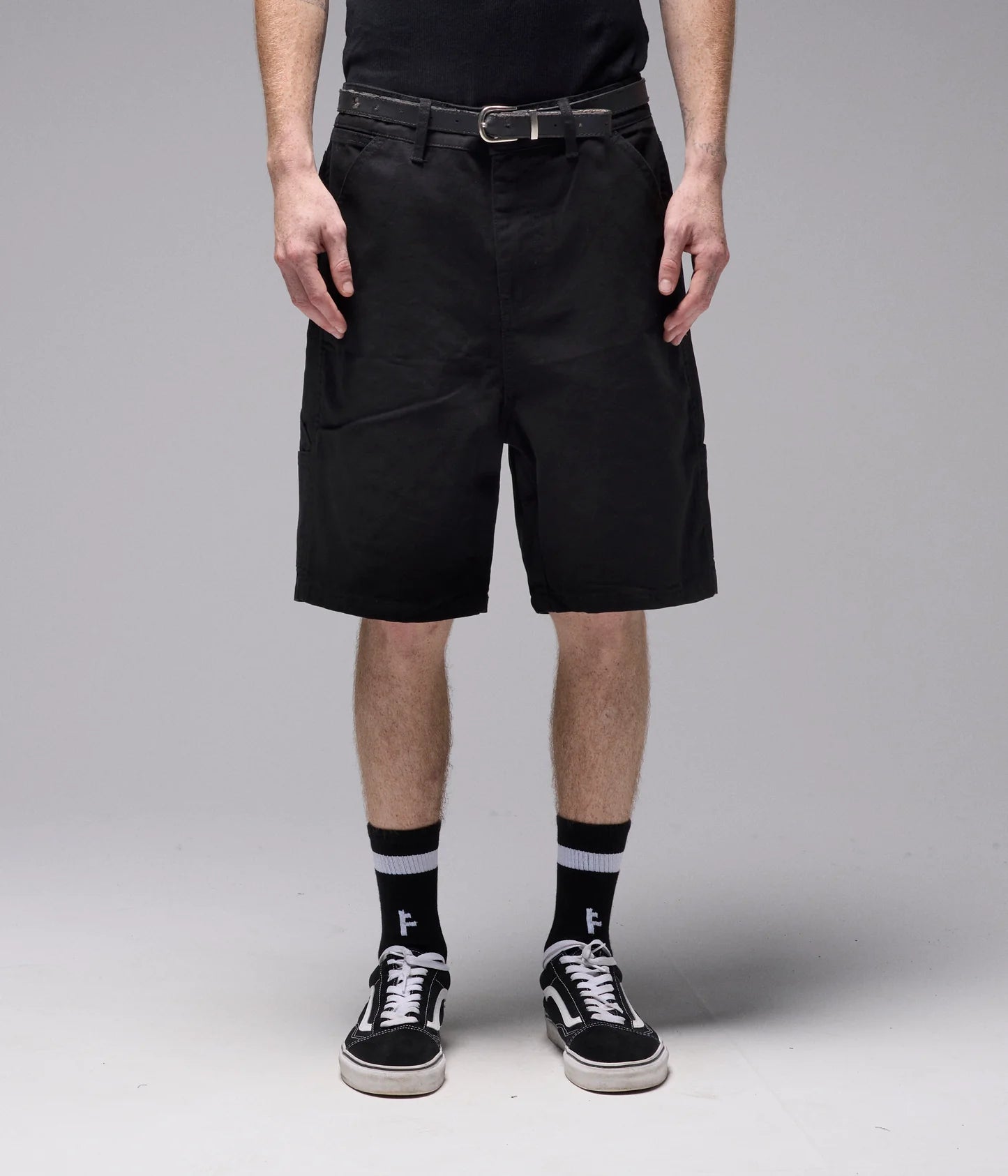 VT DISTEND 20.5' CANVAS CARPENTER SHORT // BLACK