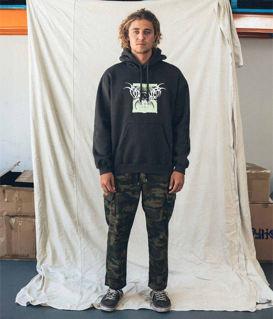 TRIBAL CRUX HOOD // BLACK