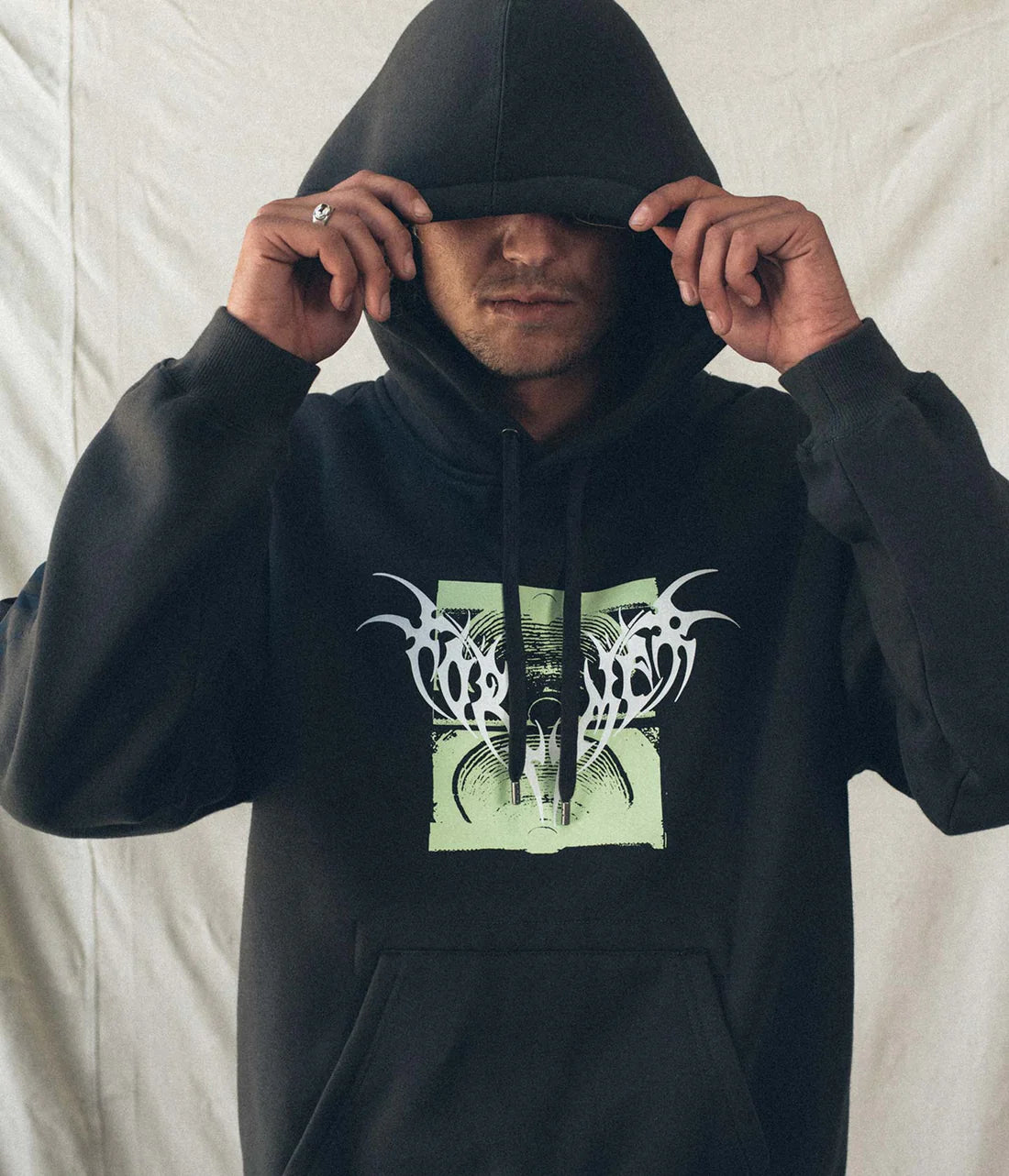 TRIBAL CRUX HOOD // BLACK