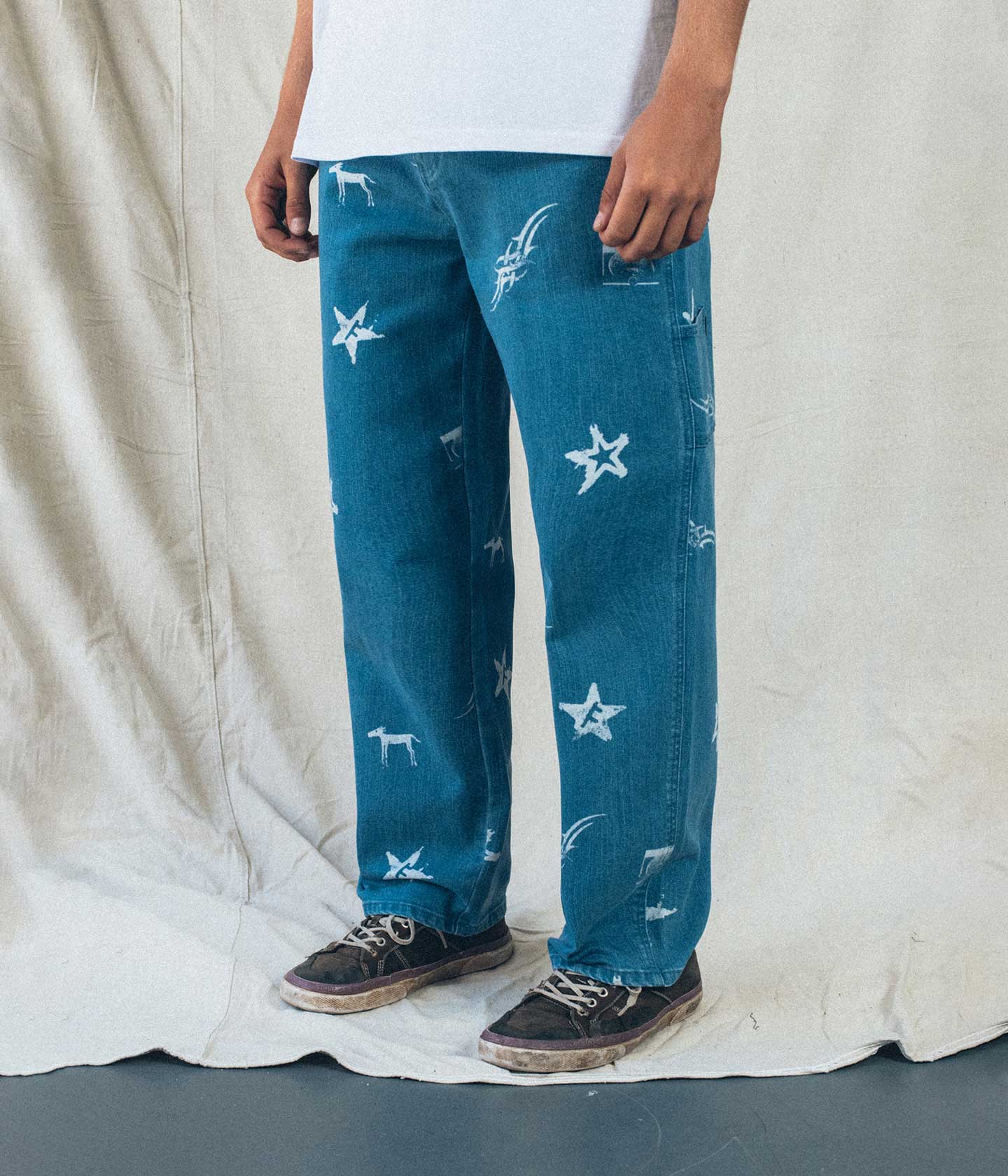 DISTEND WISHING JEAN // WASHED BLUE