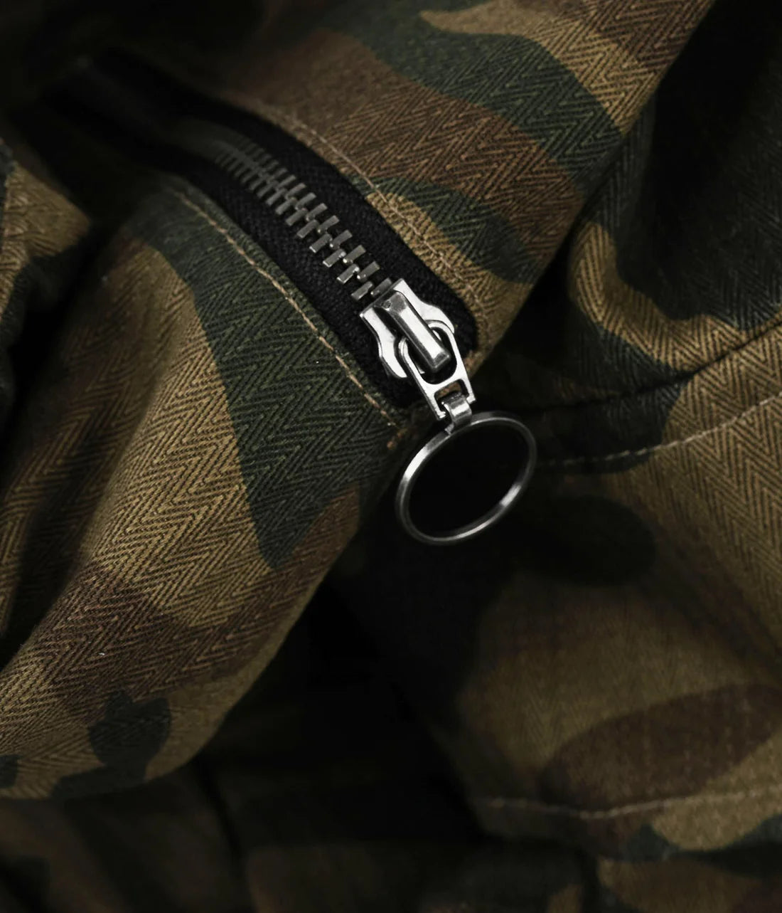 PRAYER CARGO WALKSHORT // WORN CAMO