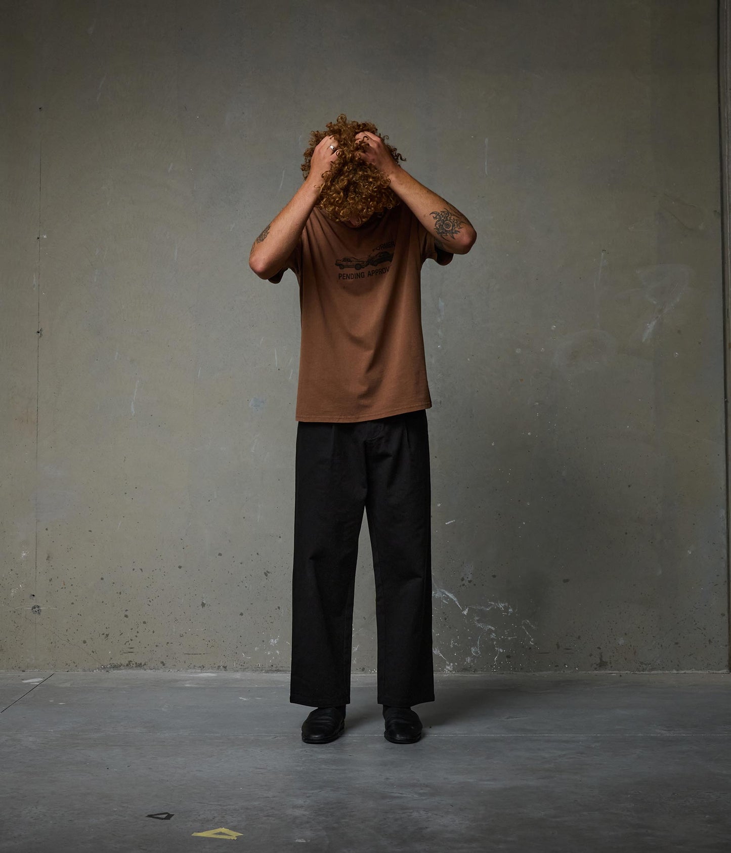 FORK IN THE ROAD T-SHIRT // WASHED BARK