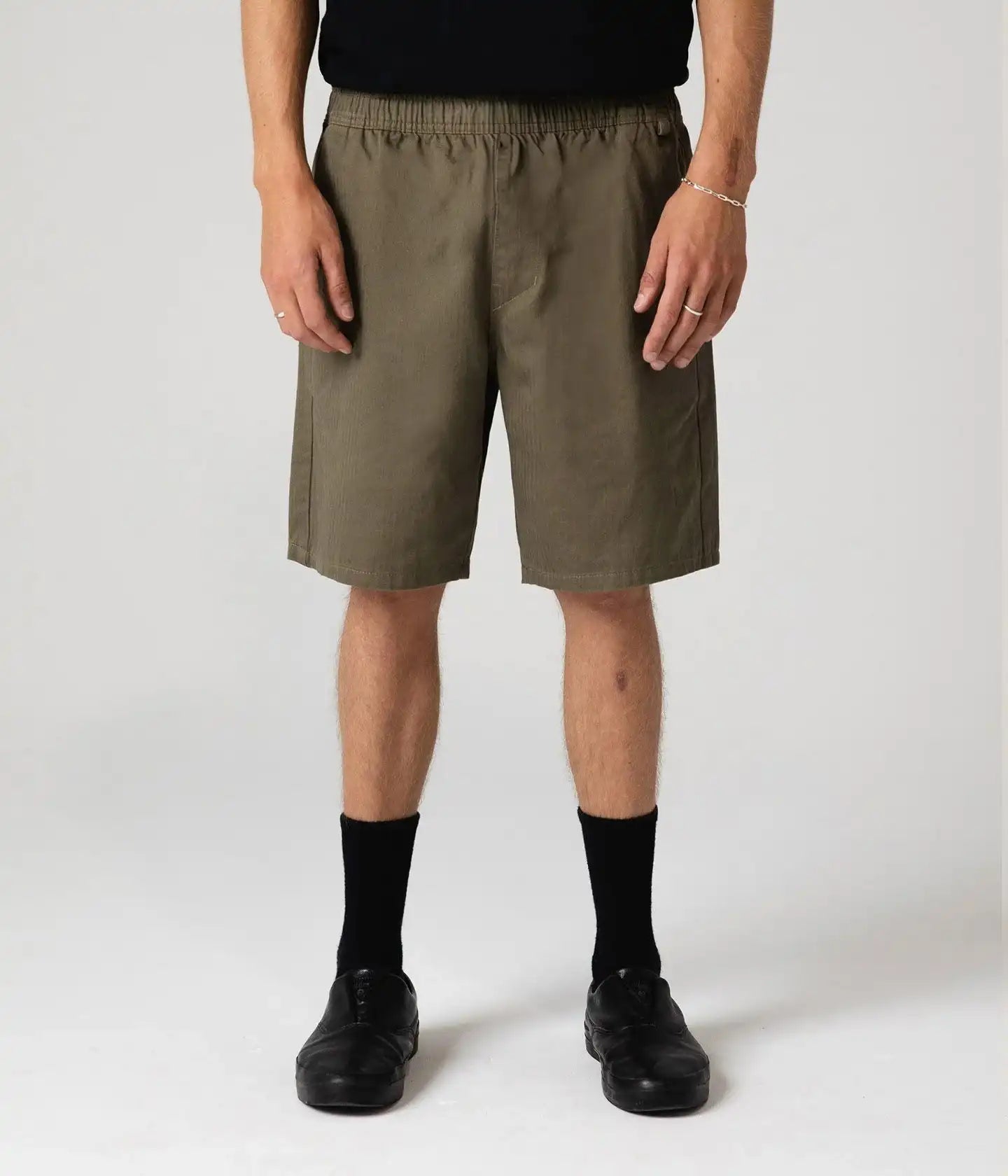 PRAYER HERRINGBONE WALKSHORT // ARMY