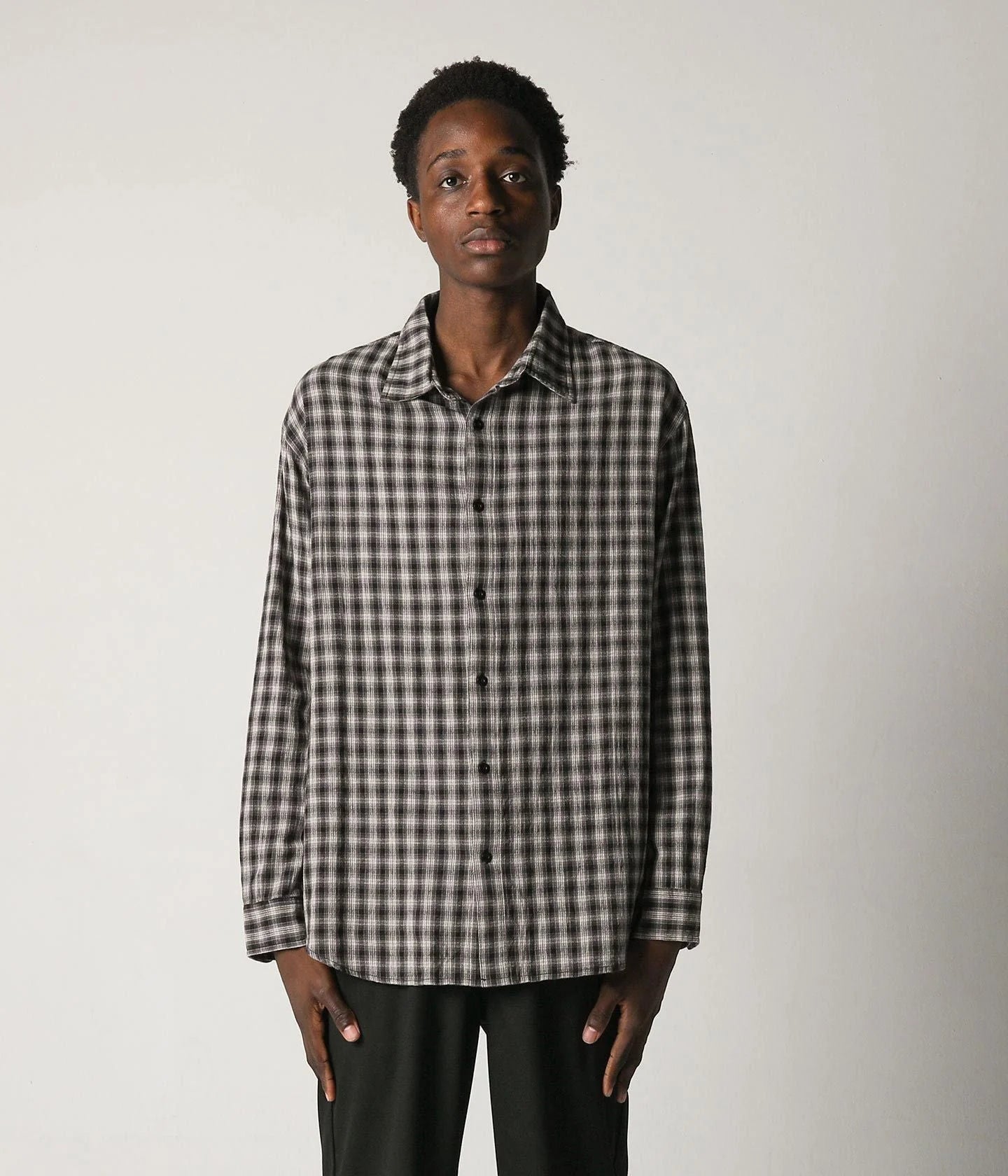 VIVIAN CHECK LS SHIRT // GREY CHECK