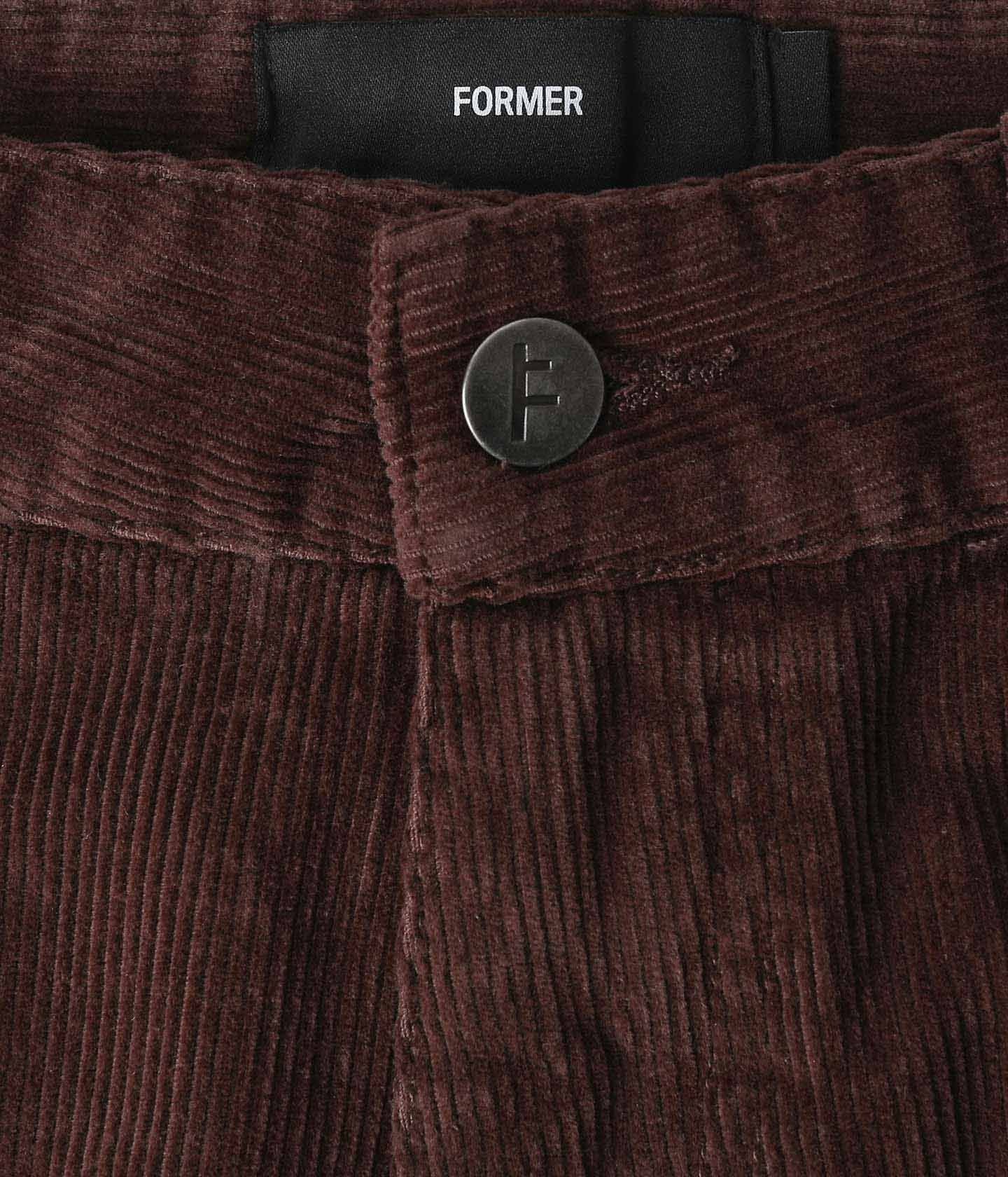 DISTEND CORD WALKSHORT // CHOCOLATE