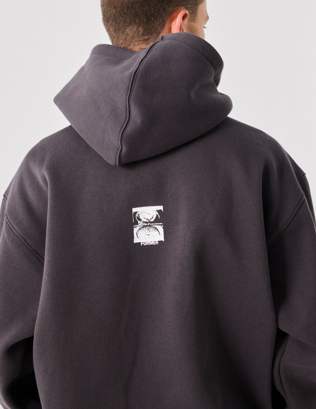 DELICATE HOOD | PEPPER