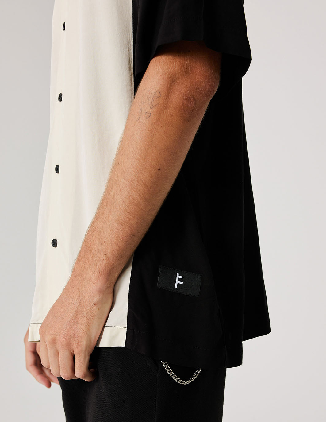 VIGOR SS SHIRT | BLACK