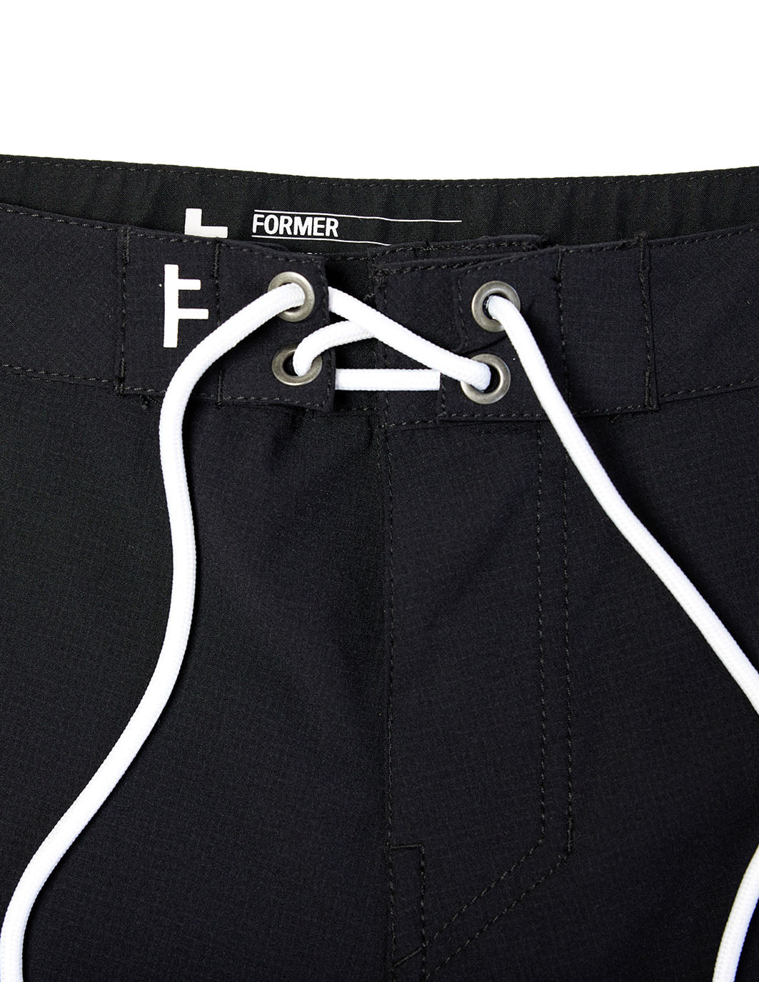 DANE 18.5 TRUNK | BLACK