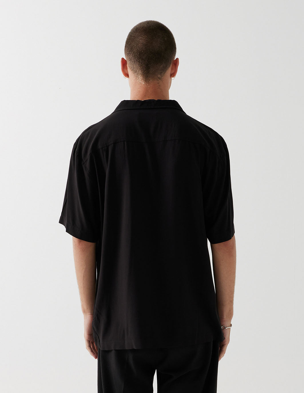 VIGOR SS SHIRT | BLACK