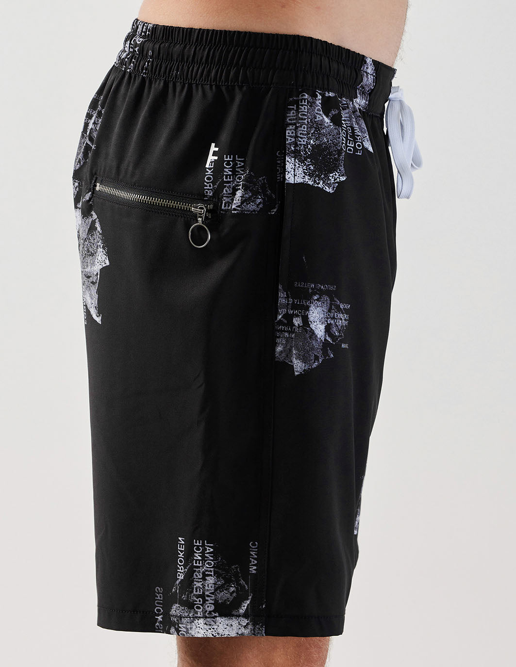 SEDATIVE SWIM TRUNK // BLACK