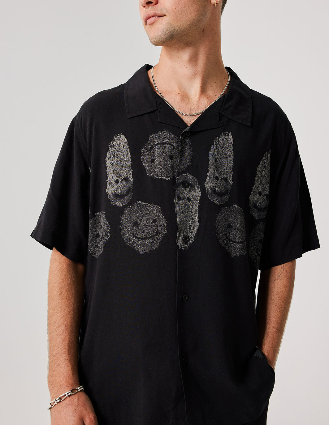 MENACE SS SHIRT | BLACK