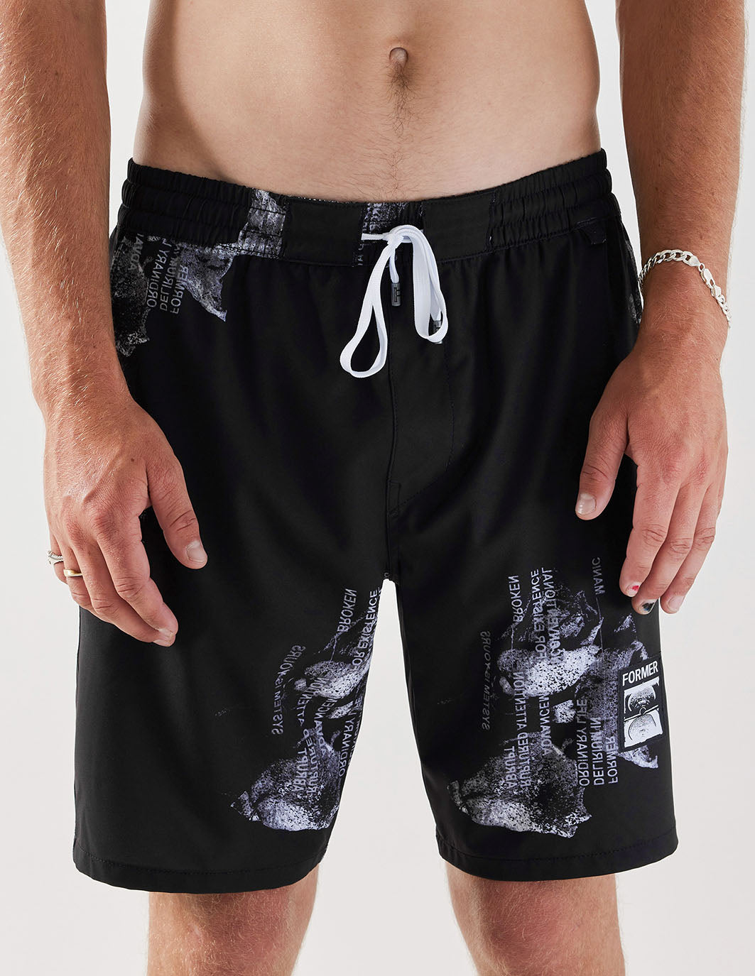 SEDATIVE SWIM TRUNK // BLACK