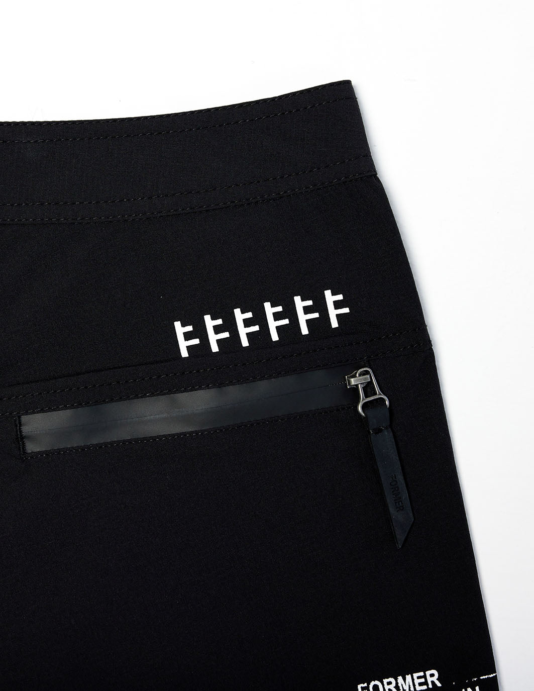 SEDATIVE CONTROL TRUNK | BLACK