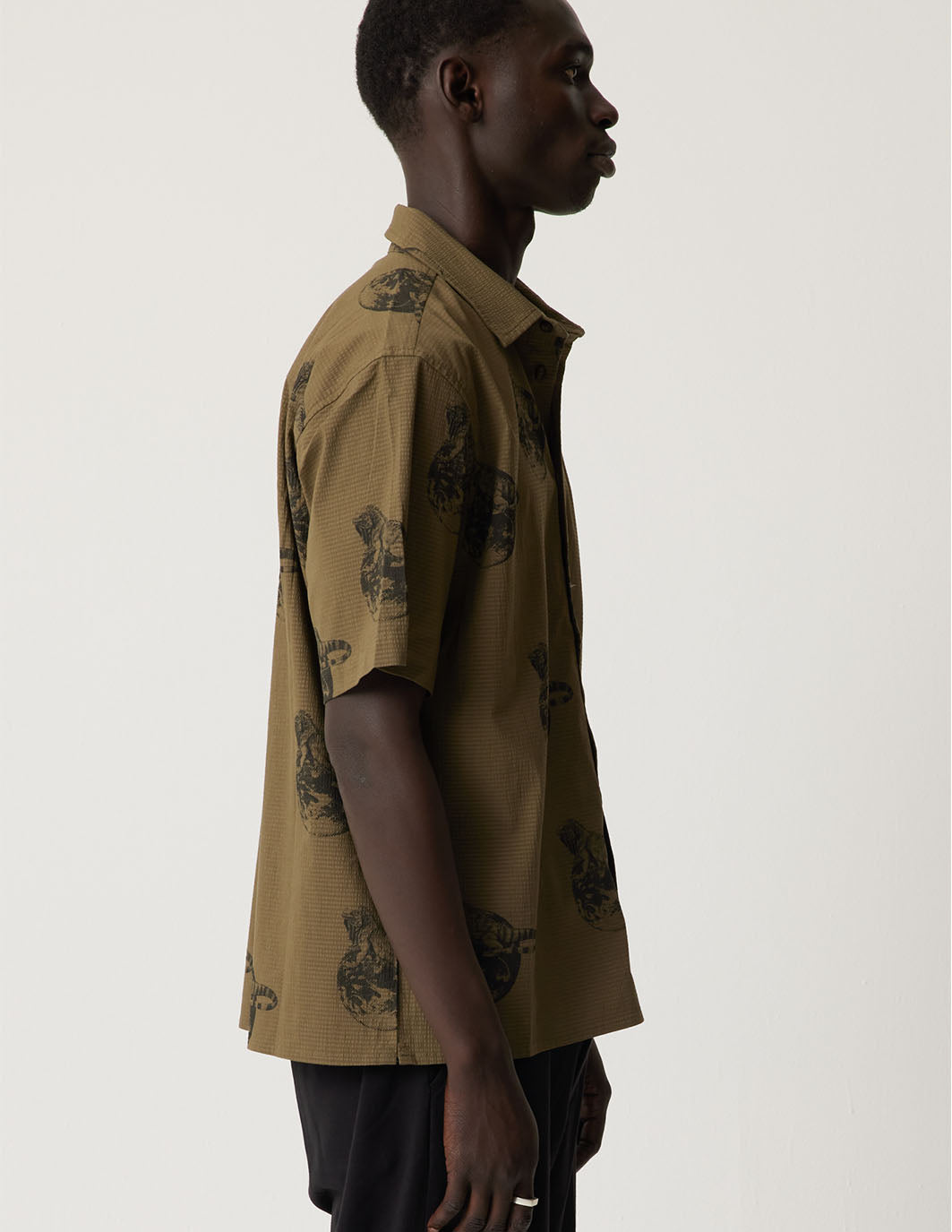 VIVIAN NOCTURNAL SS SHIRT | BOTTLE