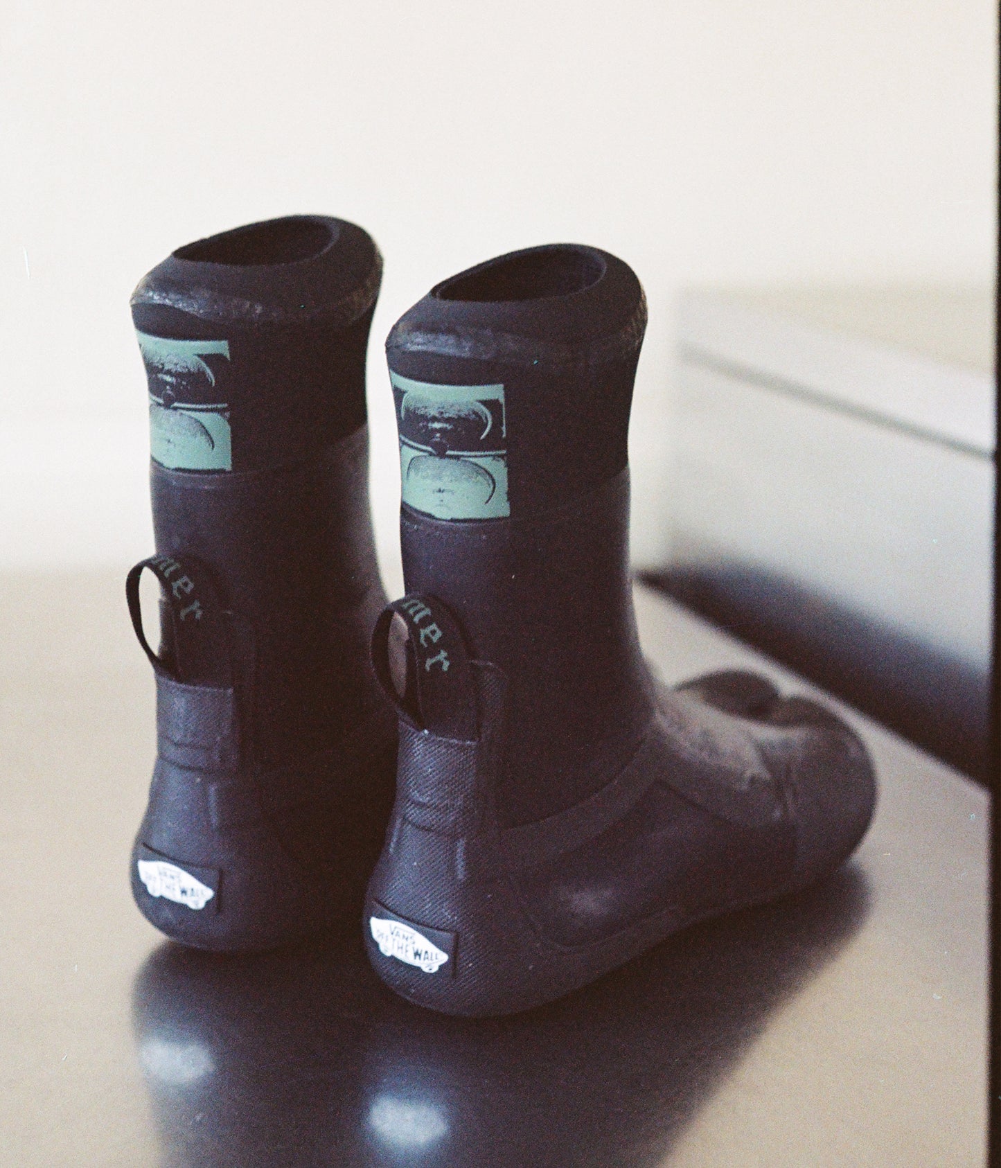 SURF BOOT HI ST 3MM |  BLACK/GREEN